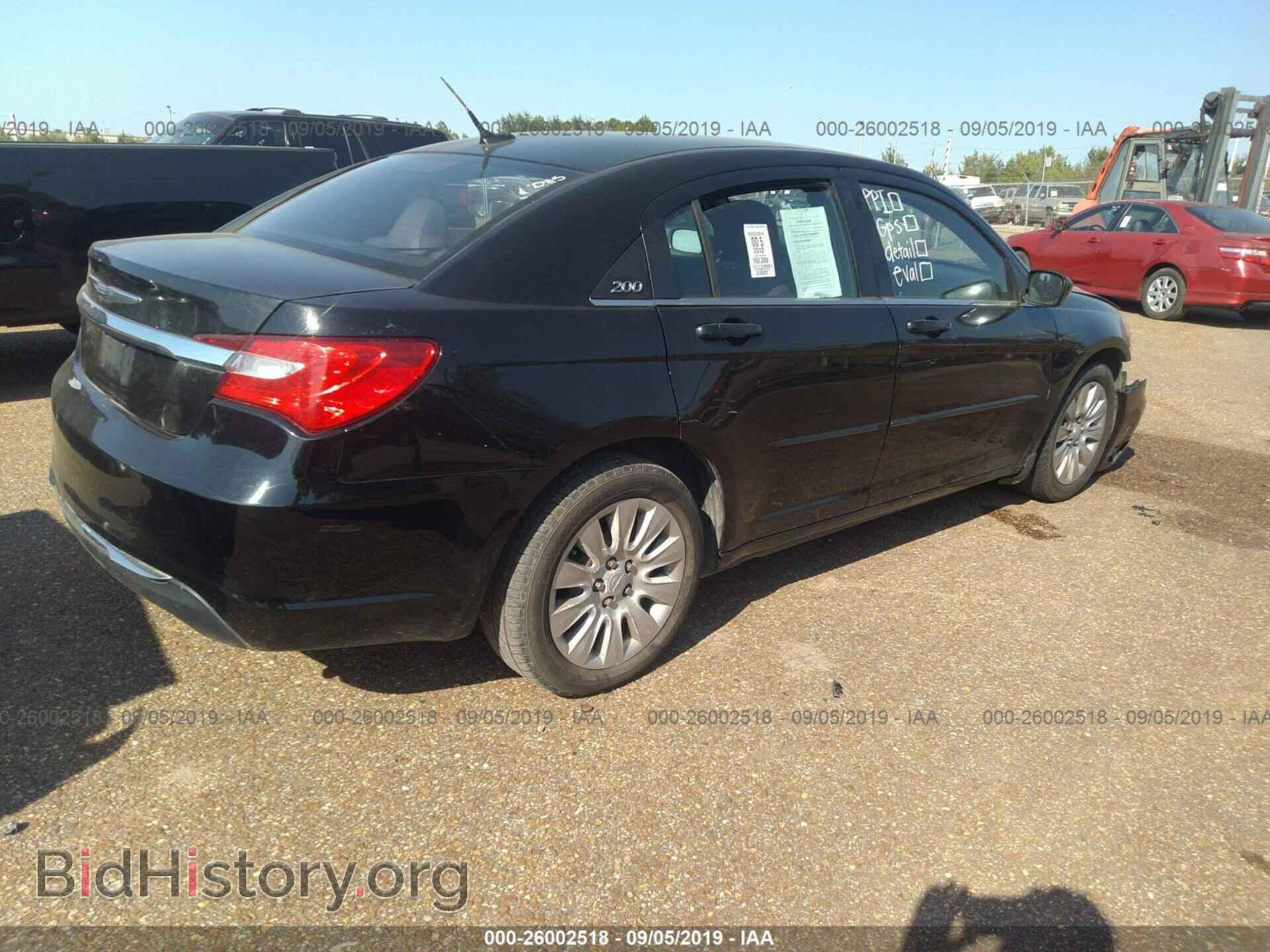 2012 CHRYSLER 200 - VIN: 1C3CCBAB8CN271979 - Фото 4