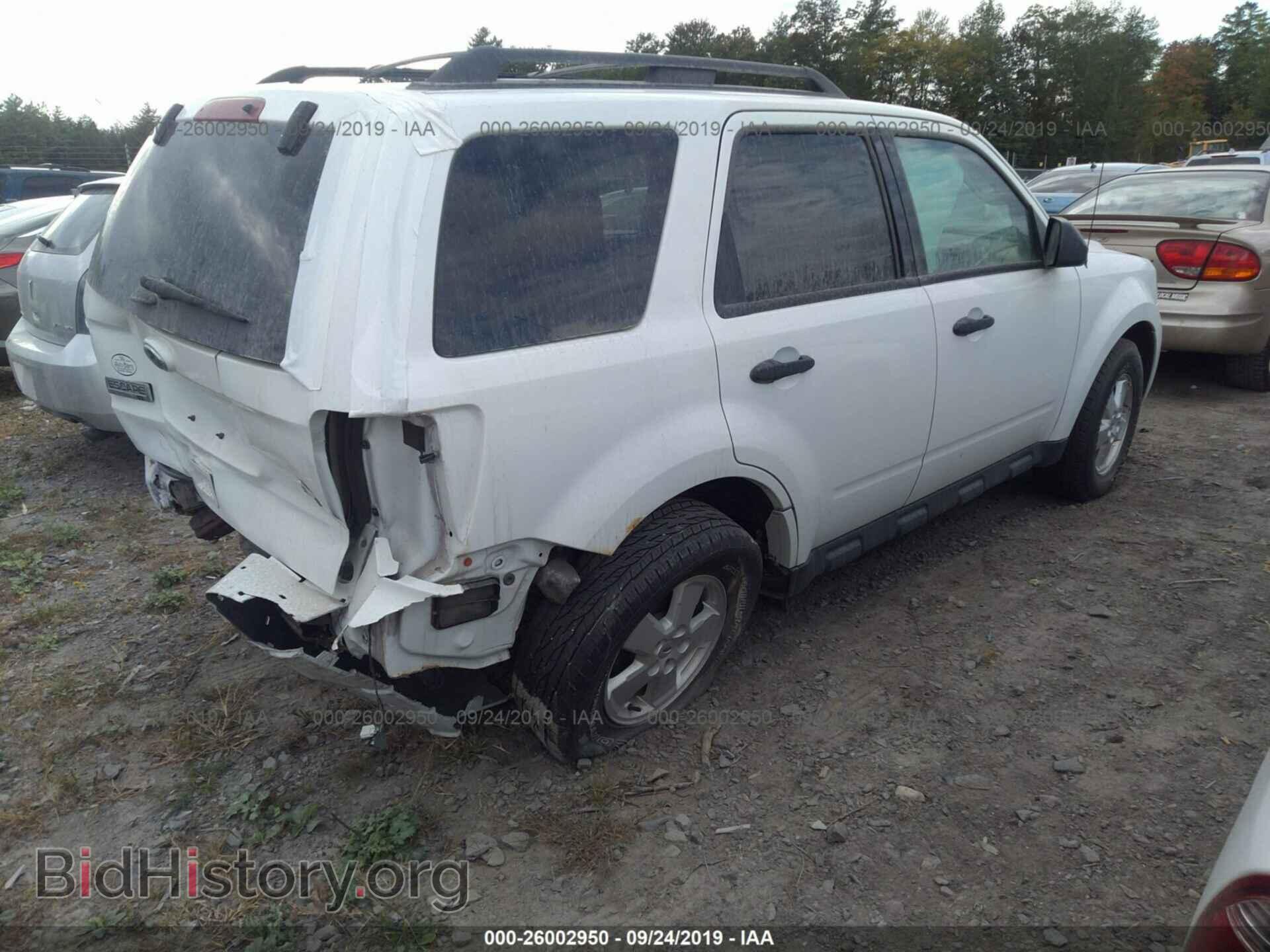 2011 FORD ESCAPE - VIN: 1FMCU9DG7BKB47531 - Photo 4