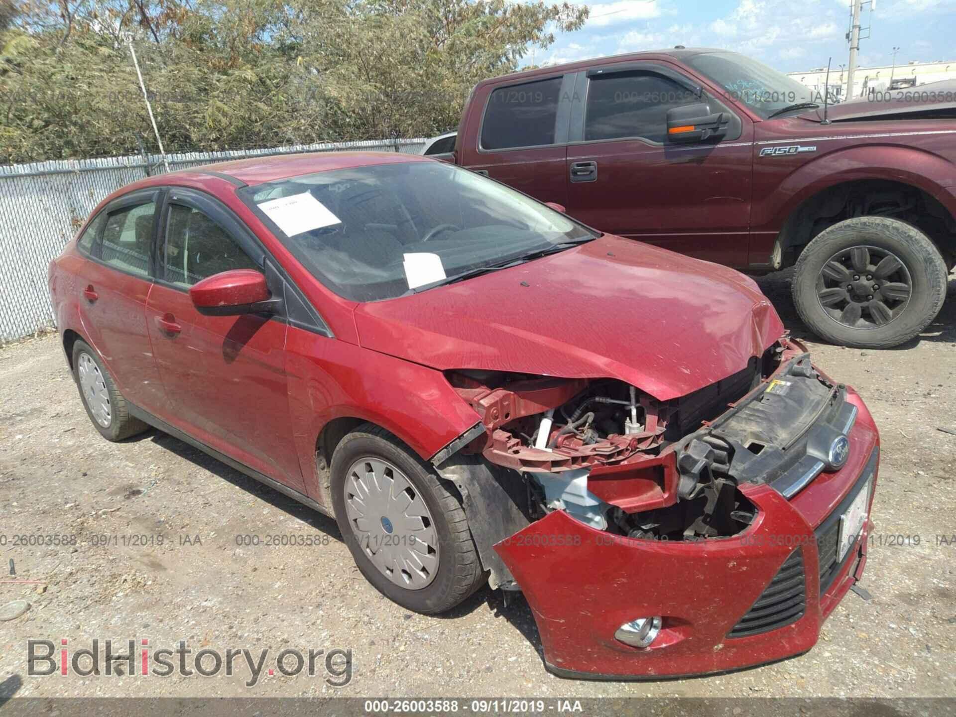 Фотография 1FAHP3F23CL126161 - FORD FOCUS 2012