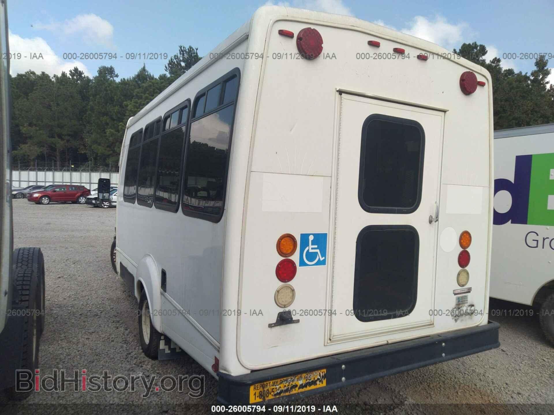 2010 FORD ECONOLINE - VIN: 1FDFE4FS8ADA97465 - Фото 3
