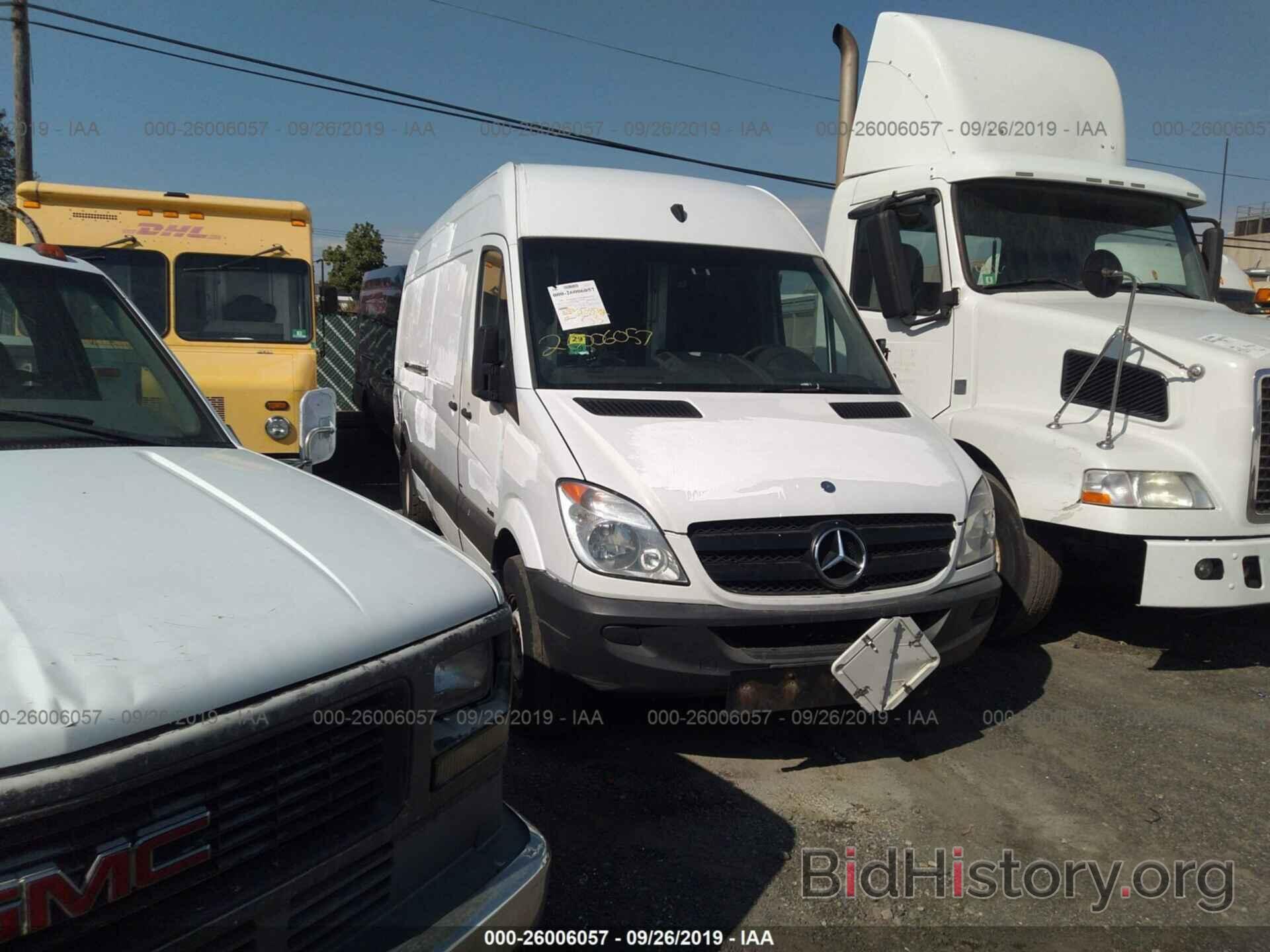 Photo WD3PE8CB0B5587019 - MERCEDES-BENZ SPRINTER 2011