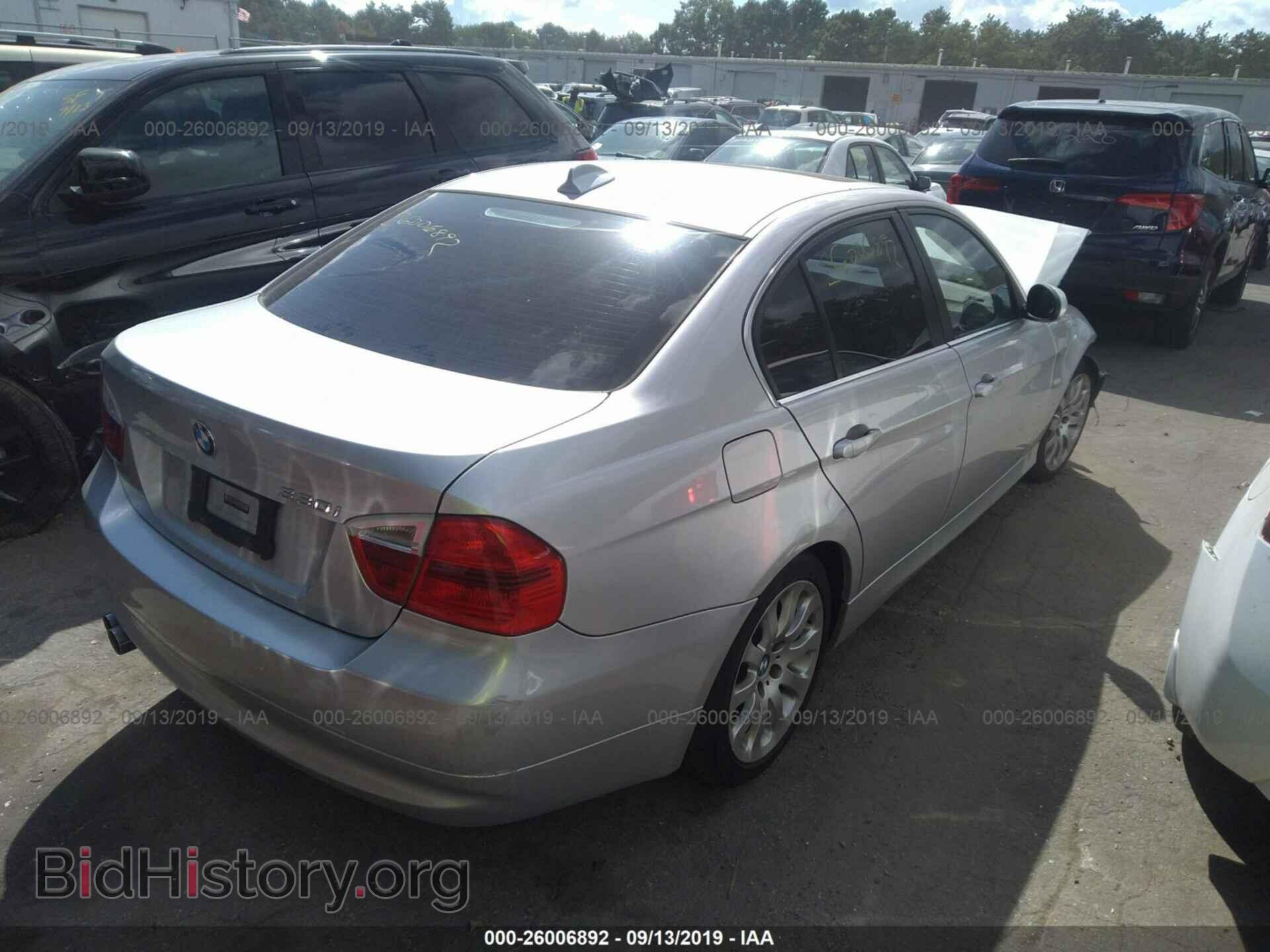 2006 BMW 330 - VIN: WBAVB33556PS19283 - Фото 4