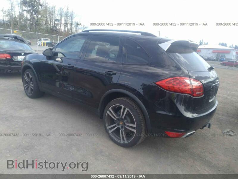 2014 Porsche CAYENNE (VIN WP1AA2A29ELA90458) — фото 3 из 10