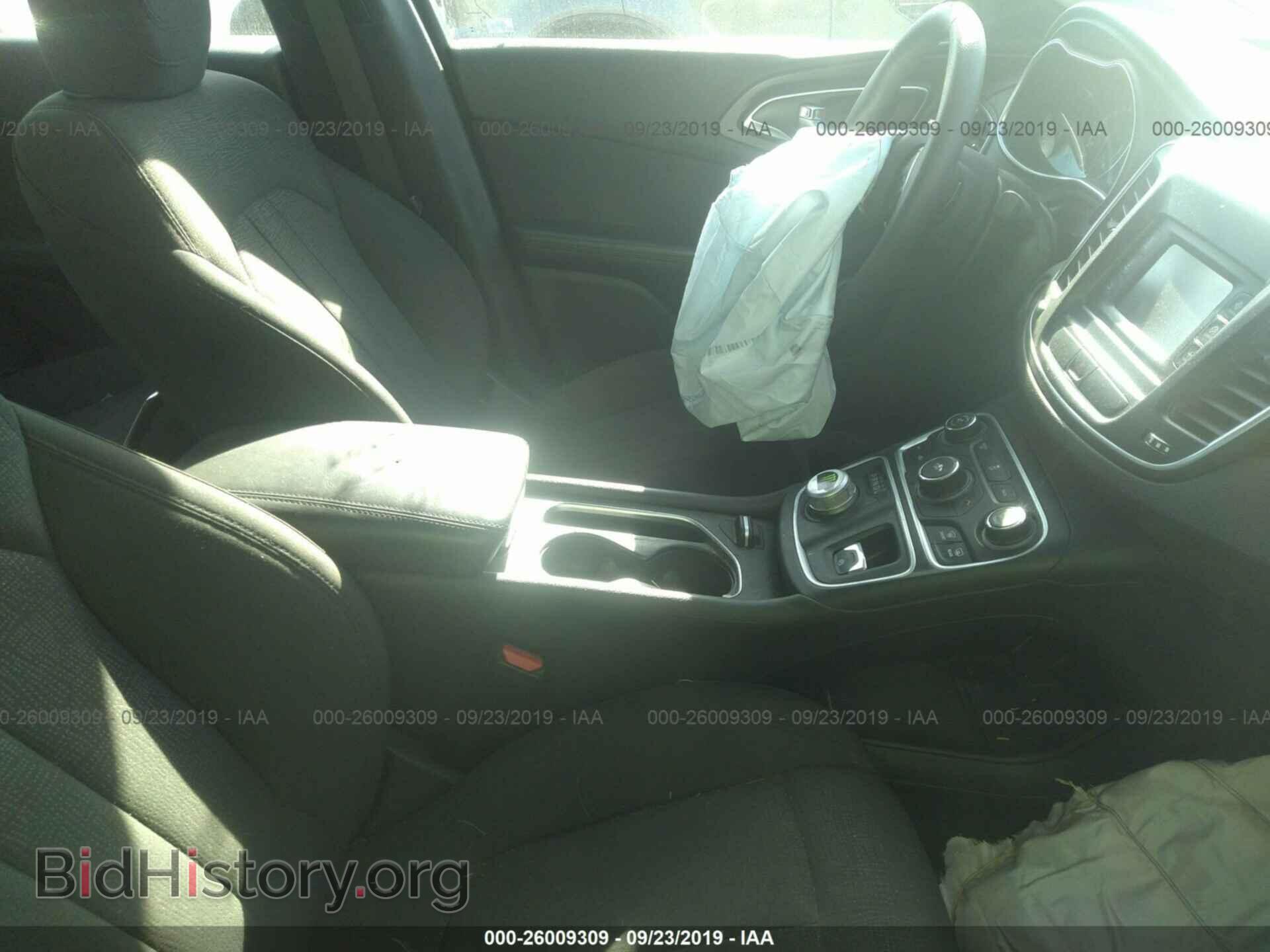 2016 CHRYSLER 200 - VIN: 1C3CCCAB7GN106937 - Photo 5