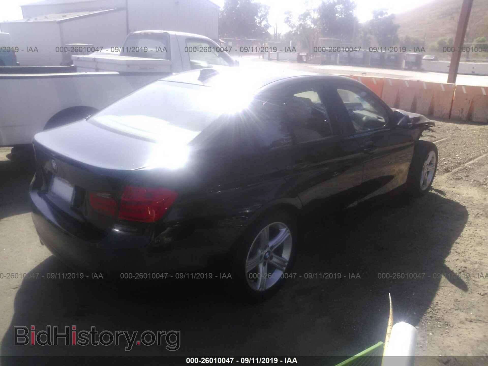 2012 BMW 328 - VIN: WBA3A5C58CF342437 - Фото 4