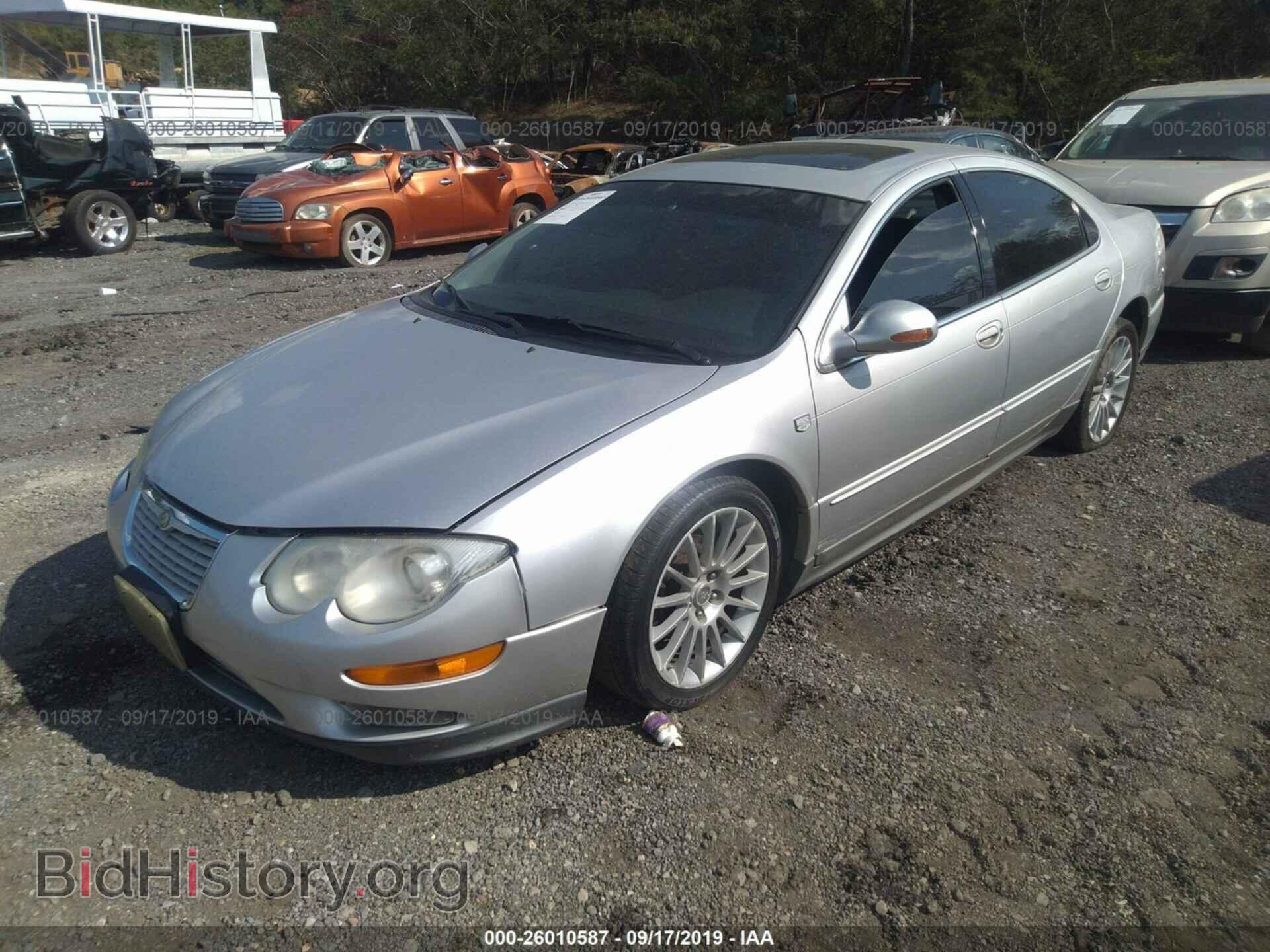 2002 CHRYSLER 300M - VIN: 2C3AE76K82H278932 - Photo 2