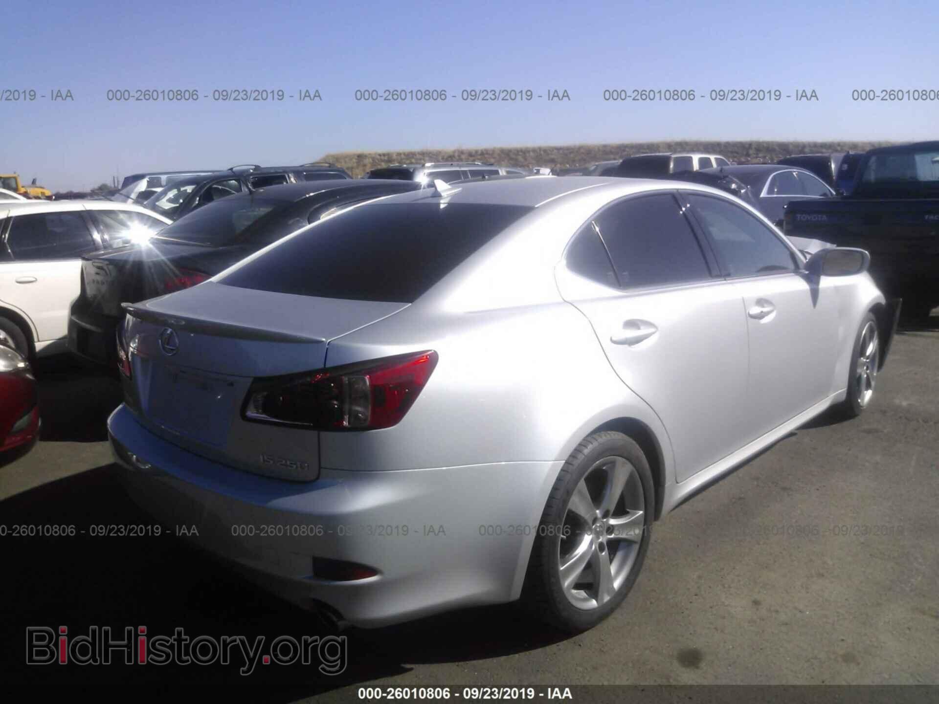 2011 LEXUS IS - VIN: JTHBF5C24B5153020 - Photo 4