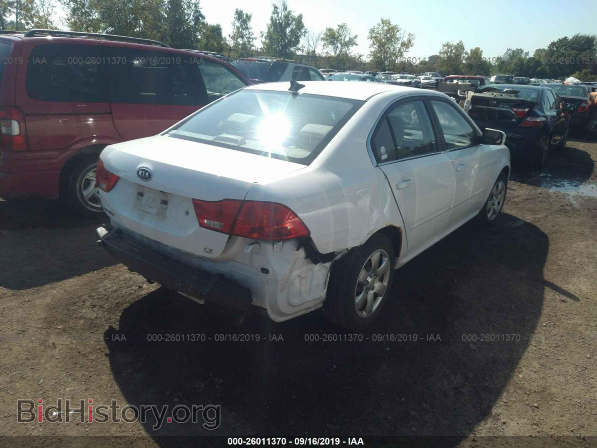 2009 KIA OPTIMA - VIN: KNAGE228795309993 - Фото 4