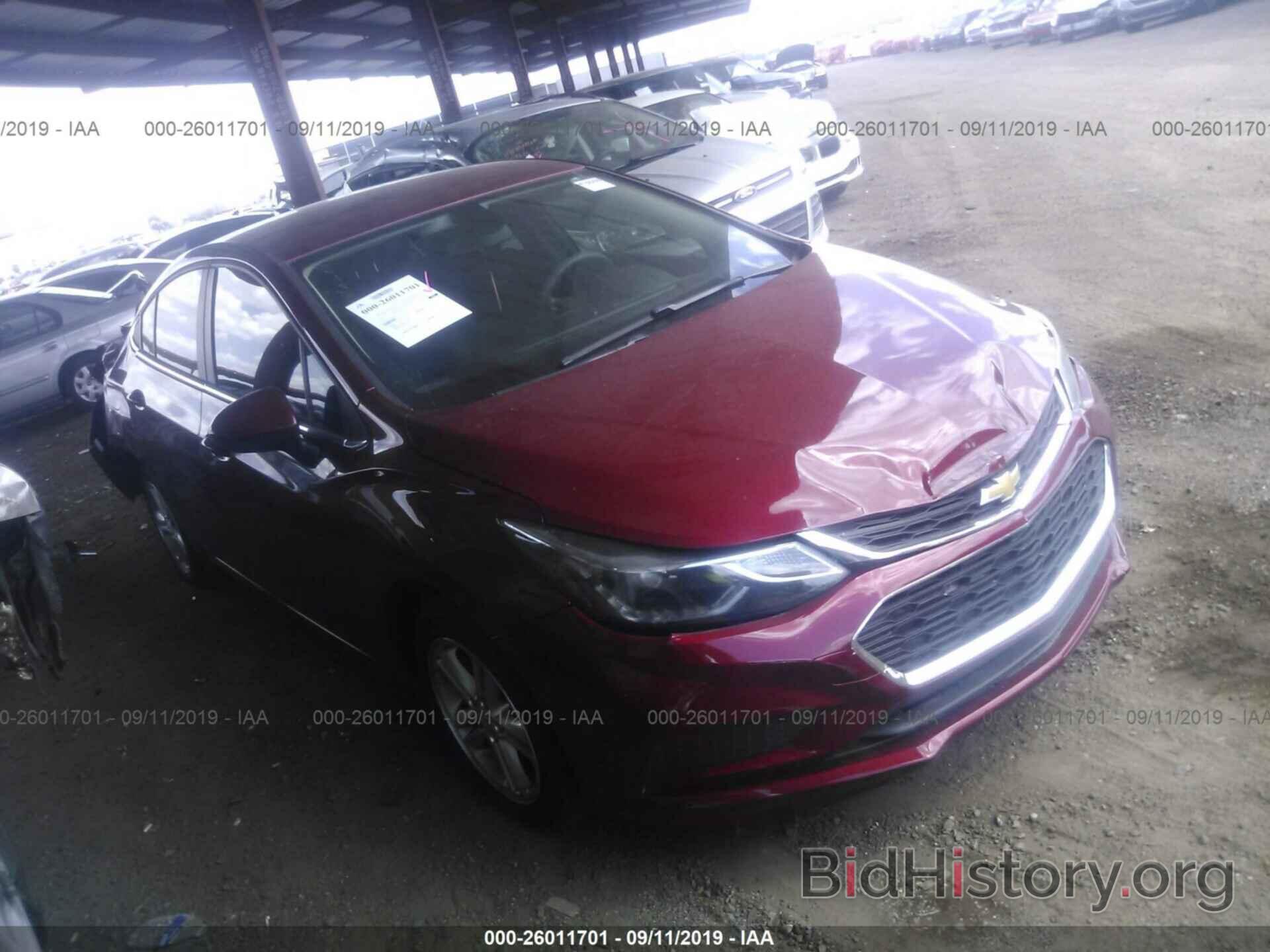 Photo 1G1BE5SM9J7239930 - CHEVROLET CRUZE 2018