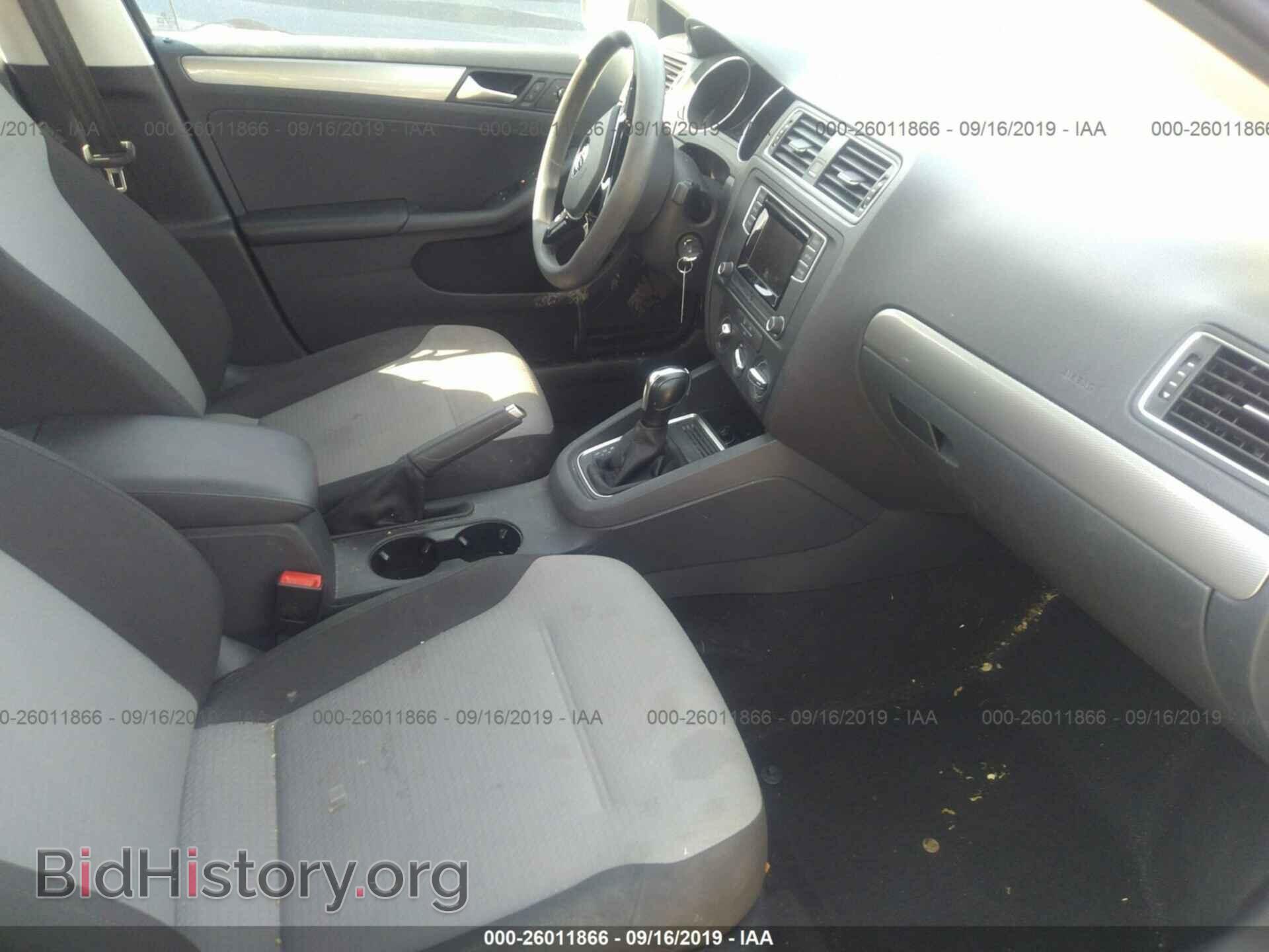 2017 VOLKSWAGEN JETTA - VIN: 3VW2B7AJ3HM211590 - Фото 5