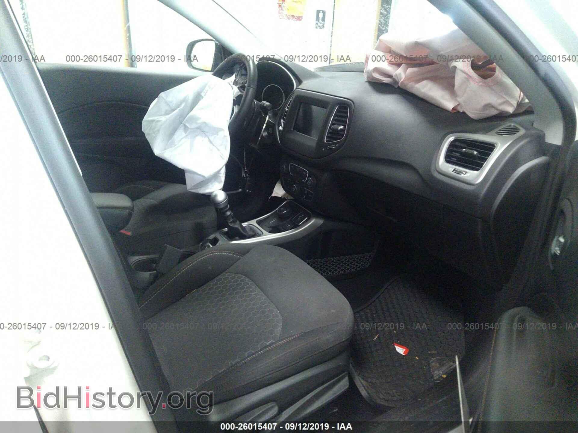 2019 JEEP COMPASS - VIN: 3C4NJDAB5KT650877 - Фото 5