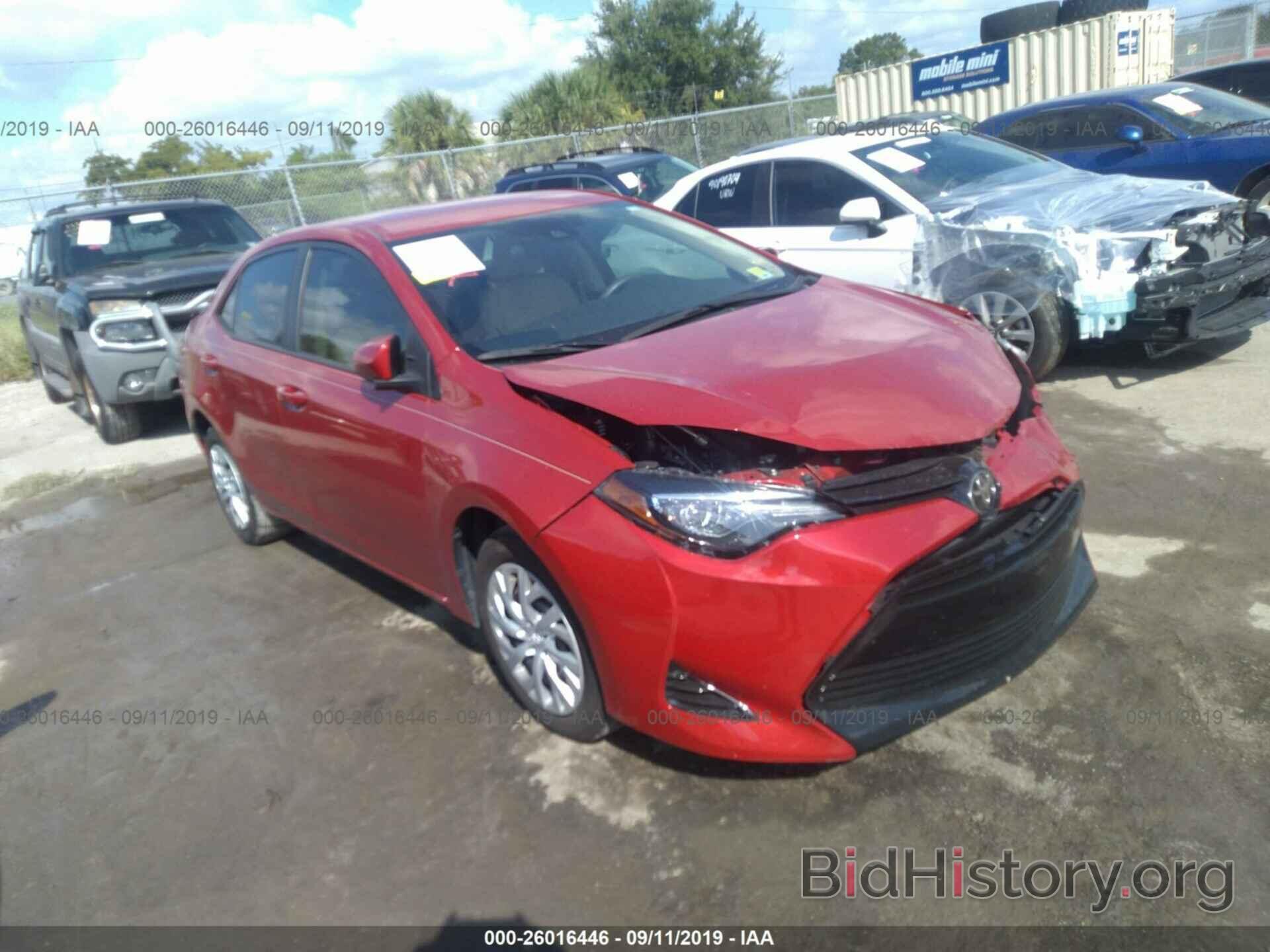 Photo 5YFBURHE4JP854336 - TOYOTA COROLLA 2018