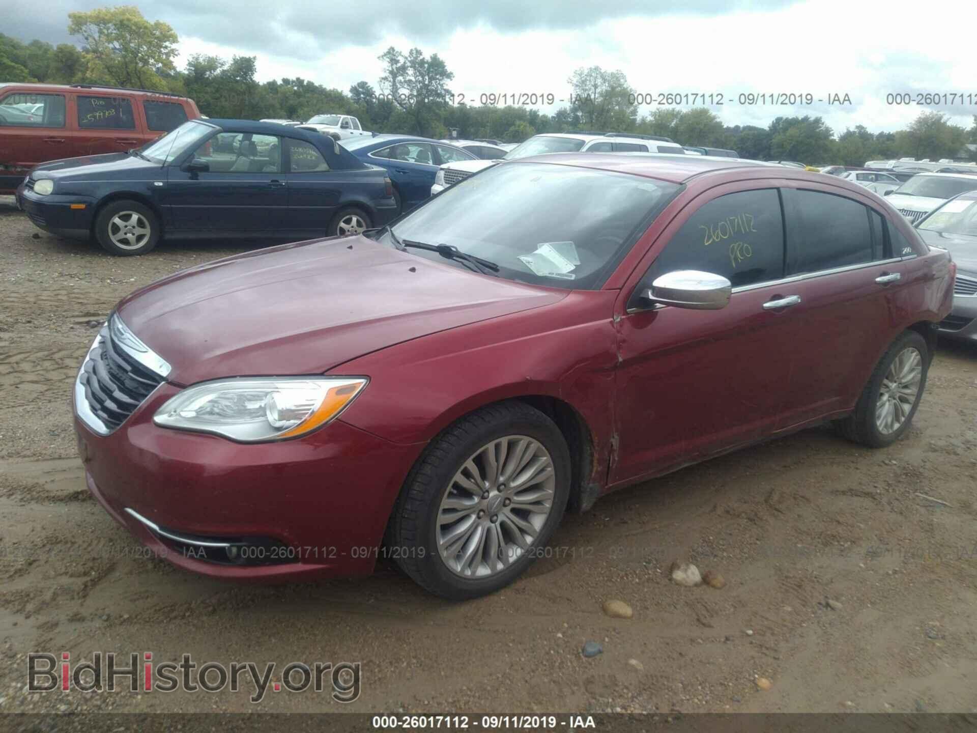 2012 CHRYSLER 200 - VIN: 1C3CCBCG4CN297813 - Фото 2