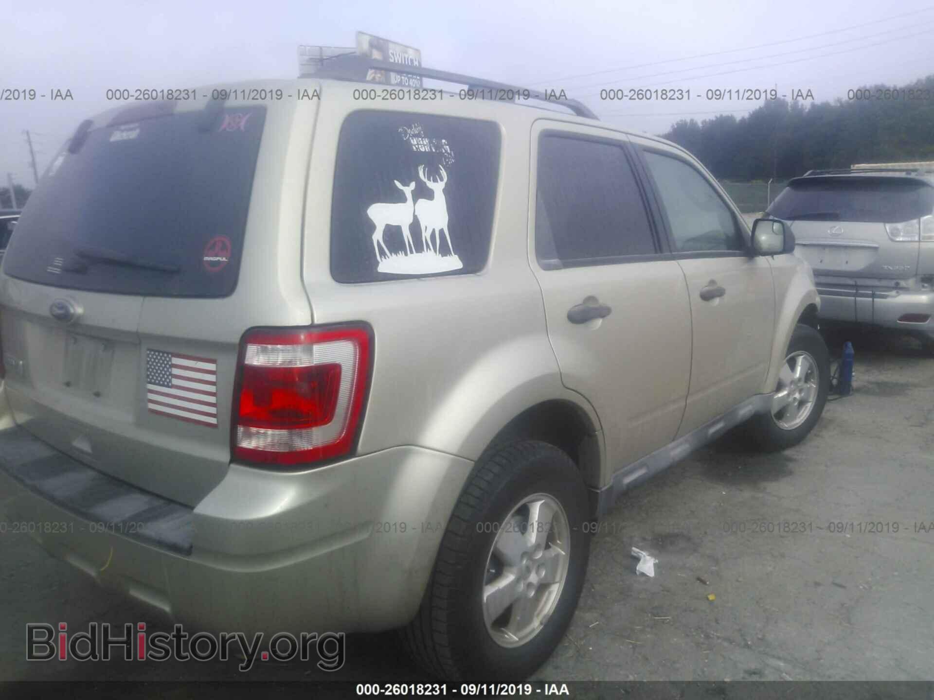 2011 FORD ESCAPE - VIN: 1FMCU0D79BKB70028 - Photo 4