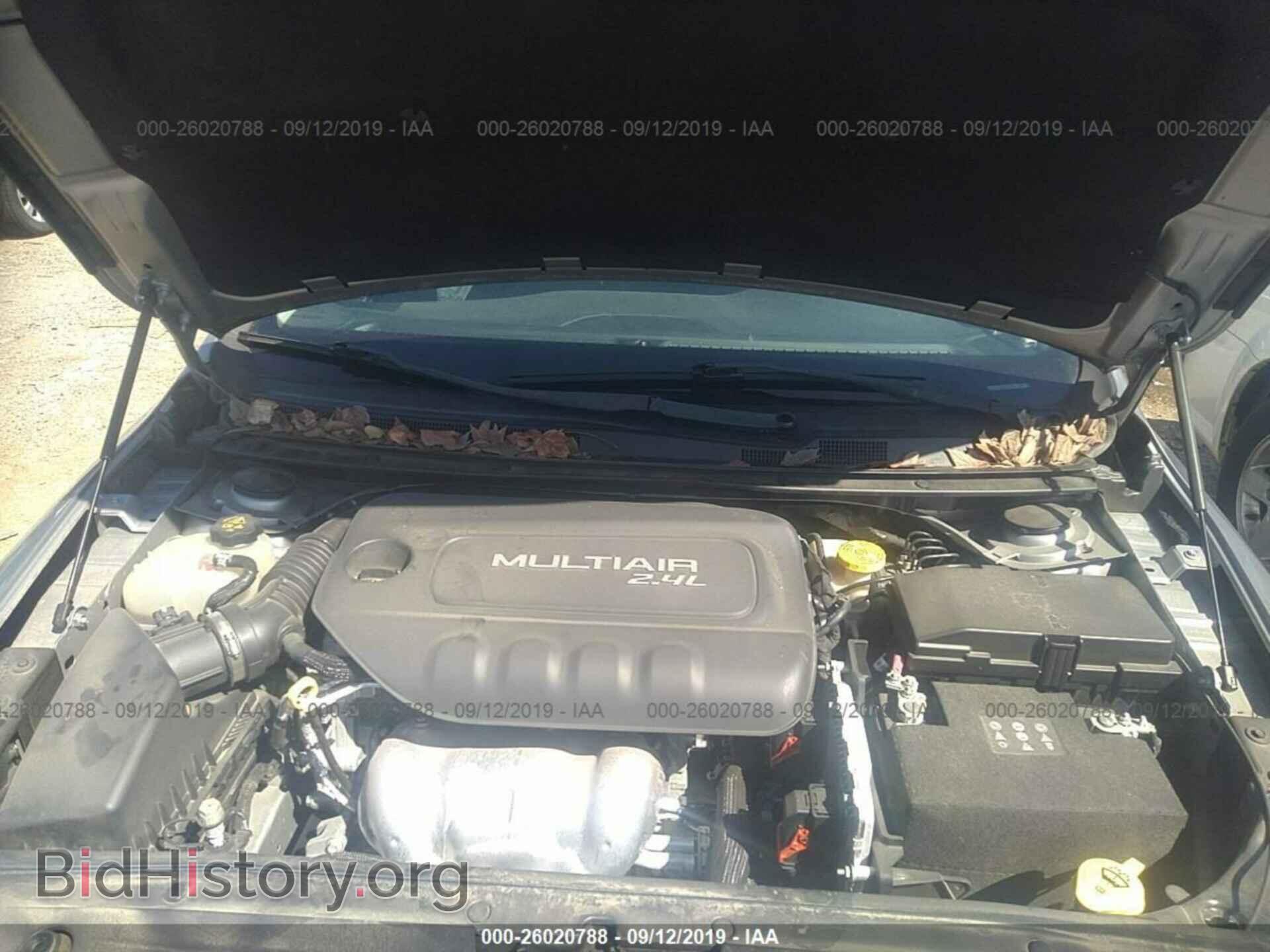 2016 CHRYSLER 200 - VIN: 1C3CCCAB1GN107520 - Фото 10