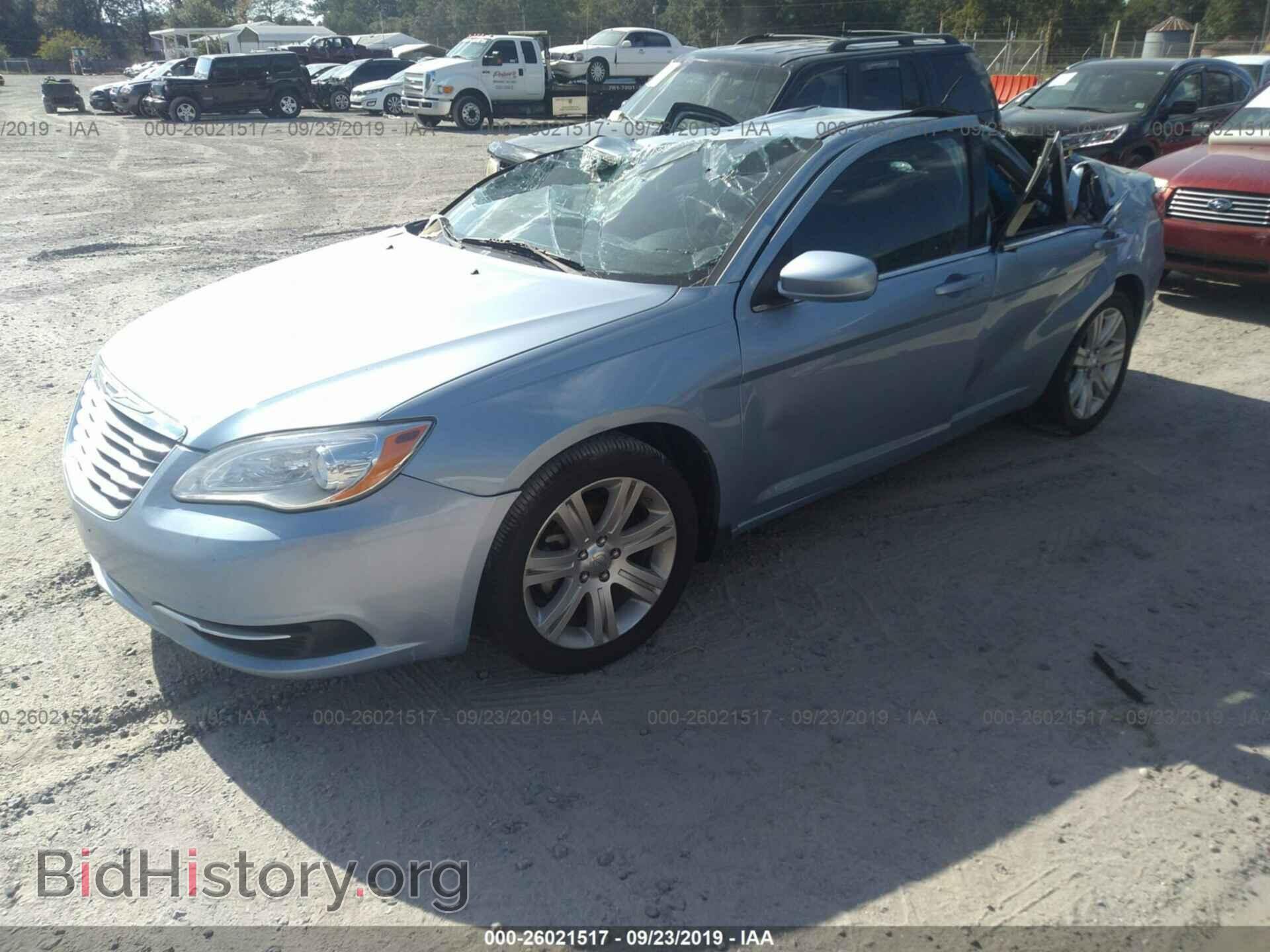 2013 CHRYSLER 200 - VIN: 1C3CCBAB4DN671491 - Photo 2