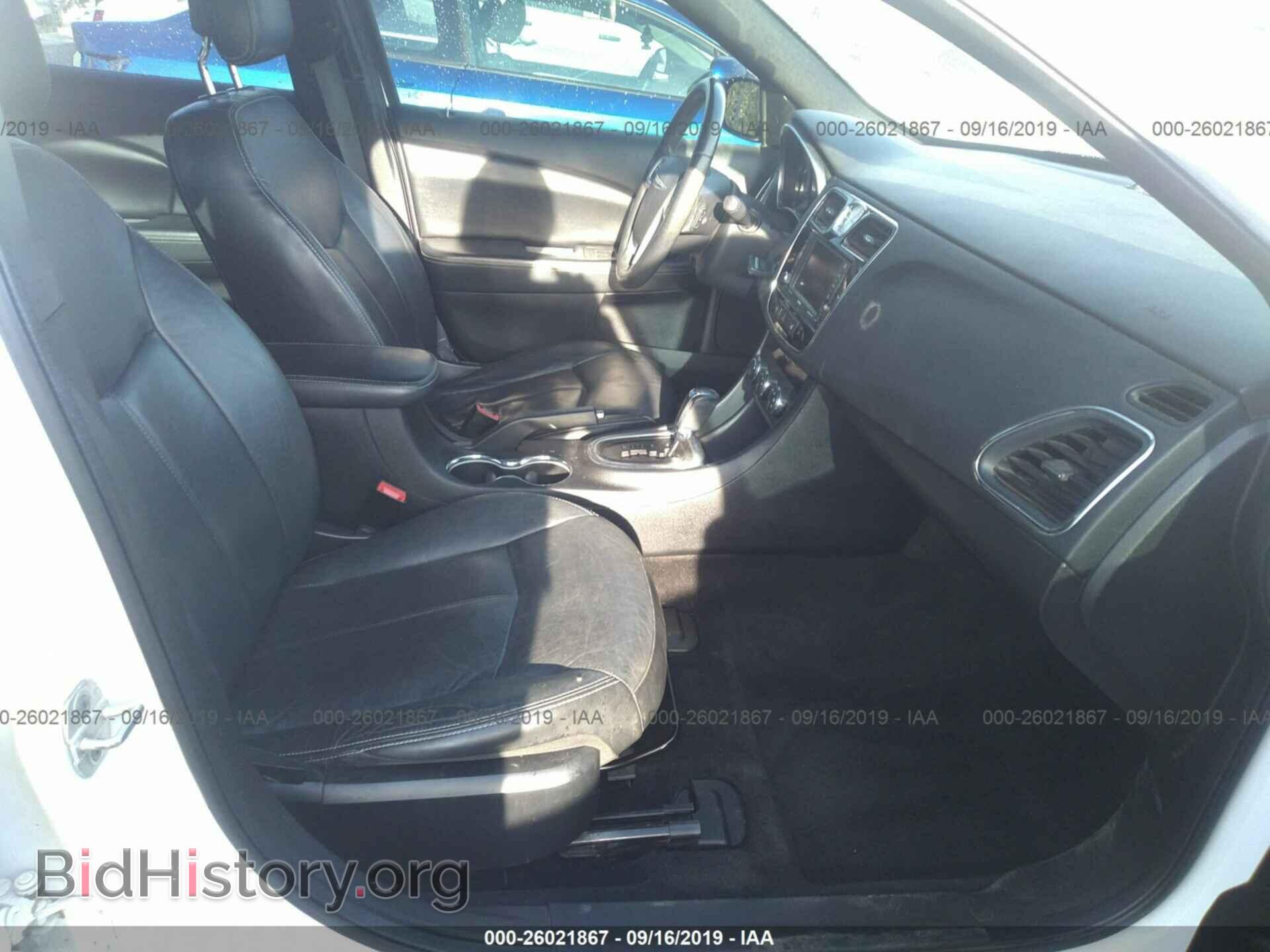 2011 CHRYSLER 200 - VIN: 1C3BC2FB6BN612654 - Фото 5