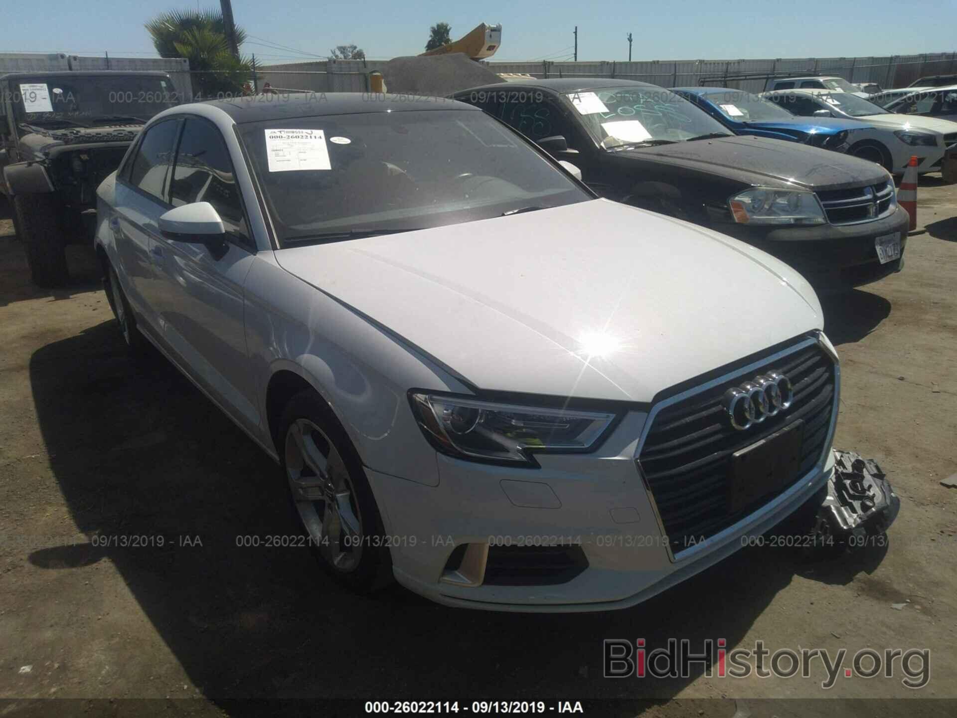 Photo WAUAUGFF0J1036180 - AUDI A3 2018