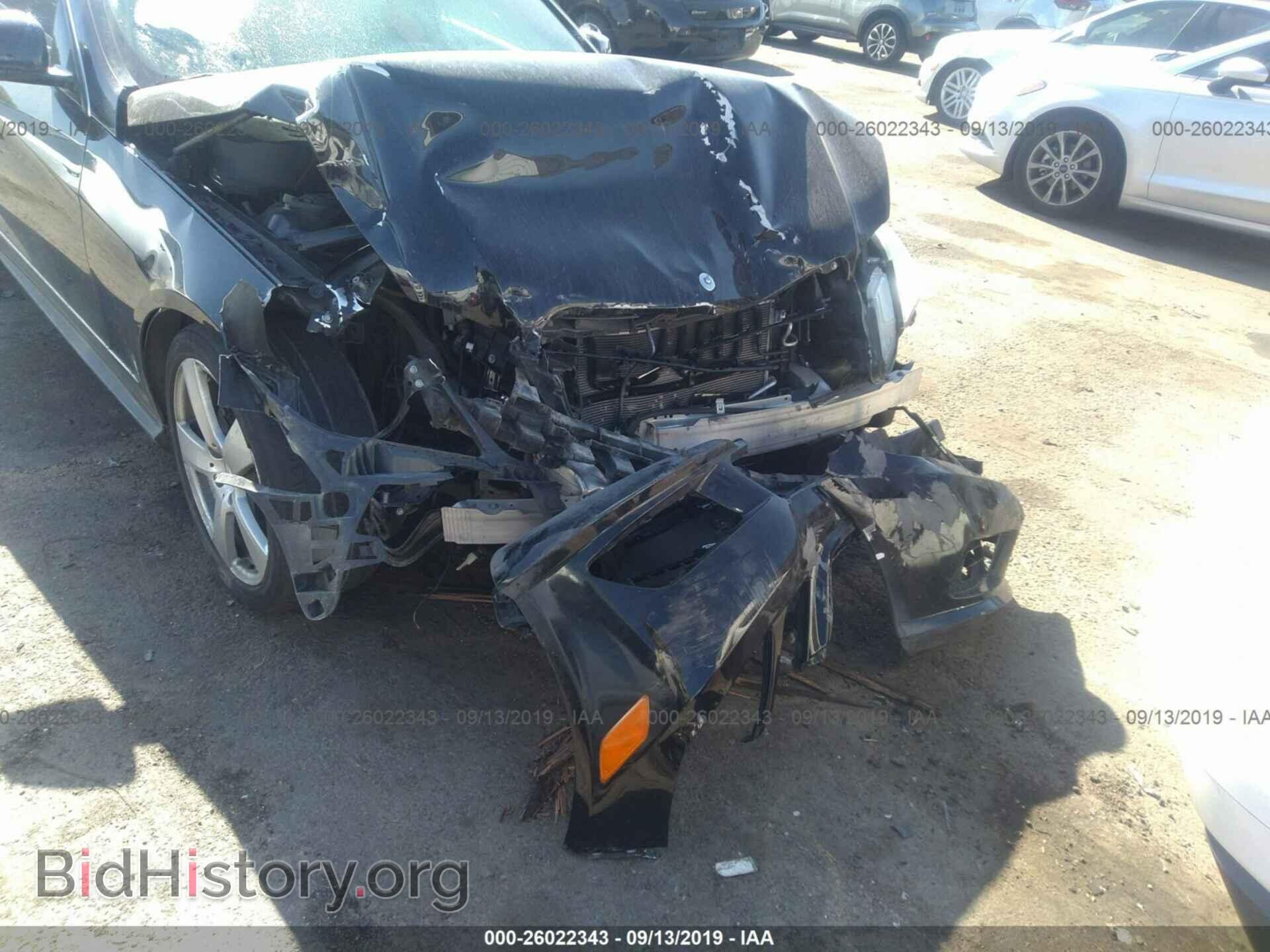 2011 MERCEDES-BENZ E - VIN: WDDHF5GB3BA332992 - Photo 6