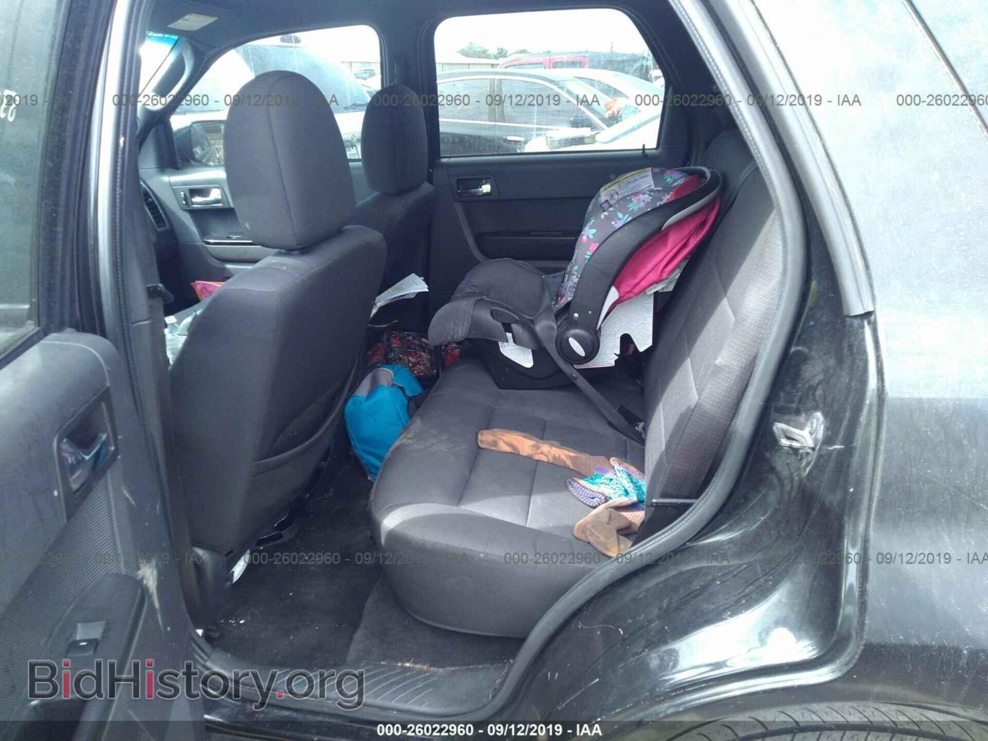 2011 FORD ESCAPE - VIN: 1FMCU0D71BKA10273 - Фото 8