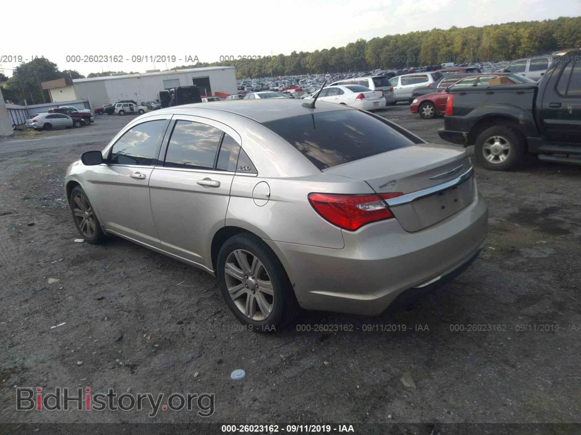 2013 CHRYSLER 200 - VIN: 1C3CCBAB1DN670329 - Photo 3