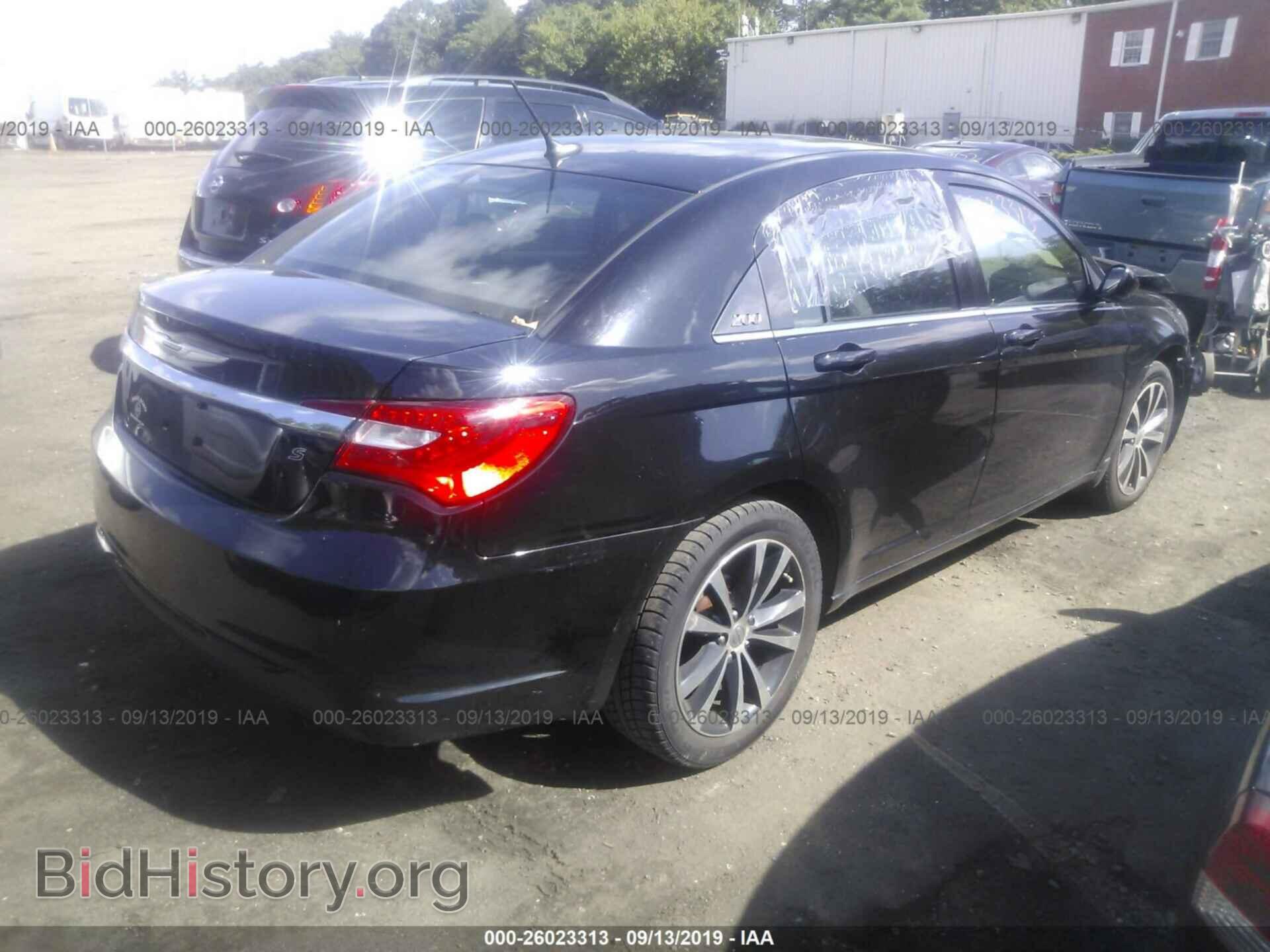 2013 CHRYSLER 200 - VIN: 1C3CCBBB7DN583937 - Photo 4