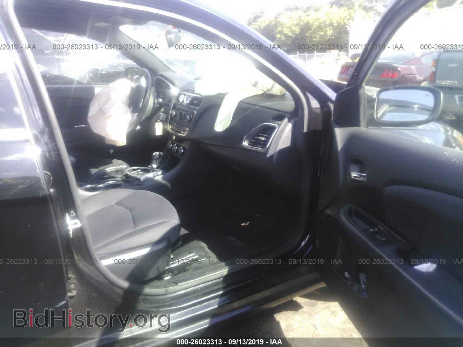 2013 CHRYSLER 200 - VIN: 1C3CCBBB7DN583937 - Photo 5