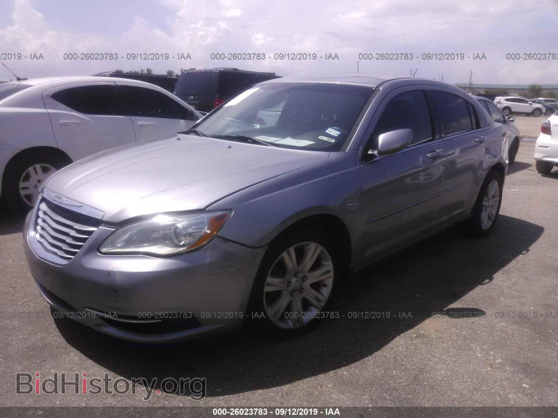 2013 CHRYSLER 200 - VIN: 1C3CCBBB5DN714928 - Photo 2