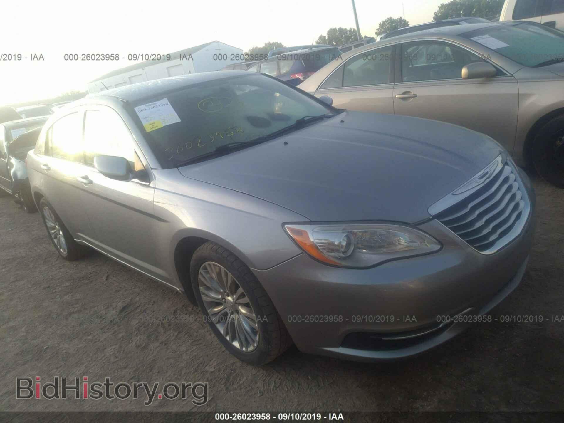 Photo 1C3CCBAB9DN671437 - CHRYSLER 200 2013