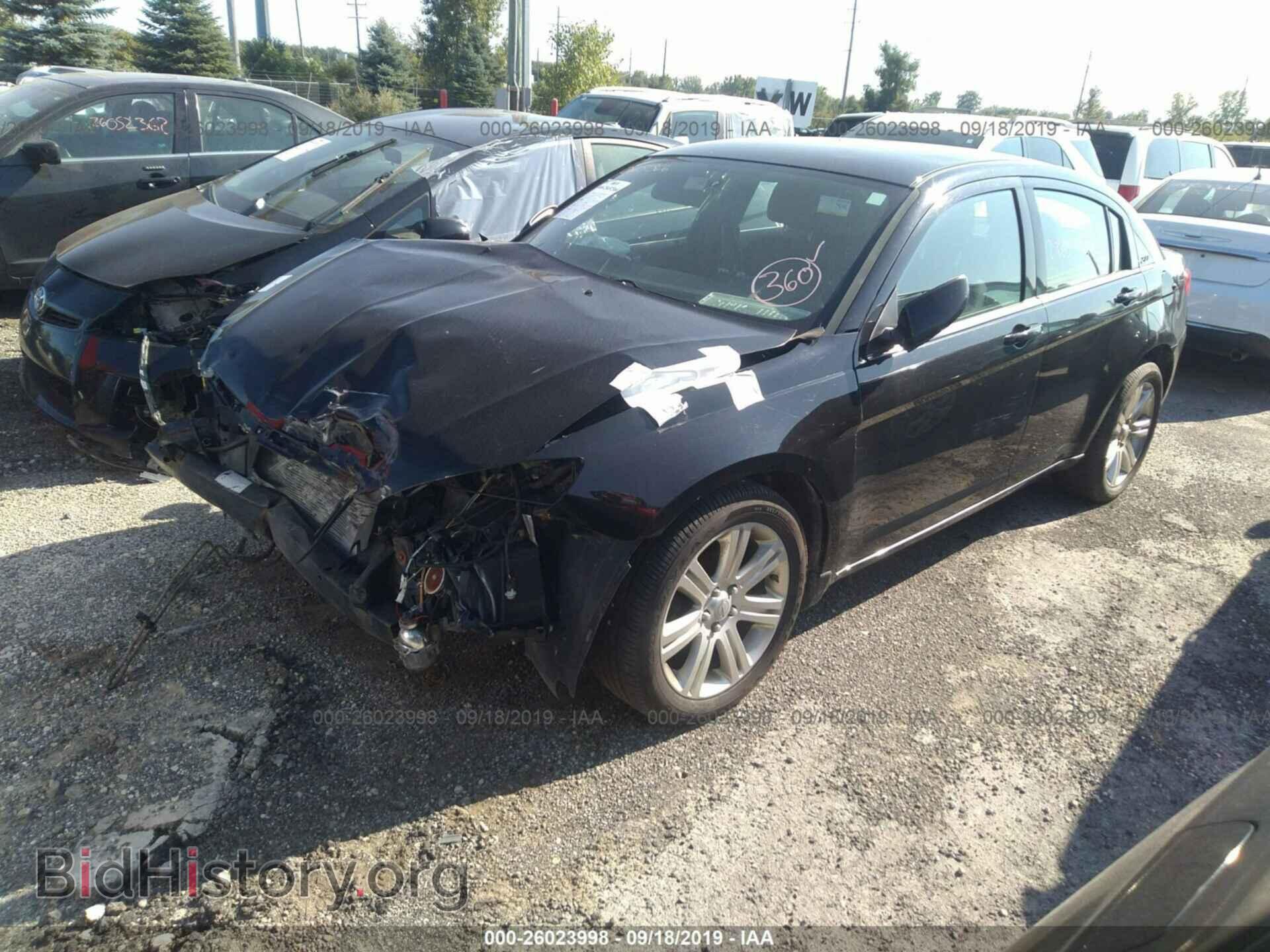 2013 CHRYSLER 200 - VIN: 1C3CCBBB1DN501264 - Photo 2