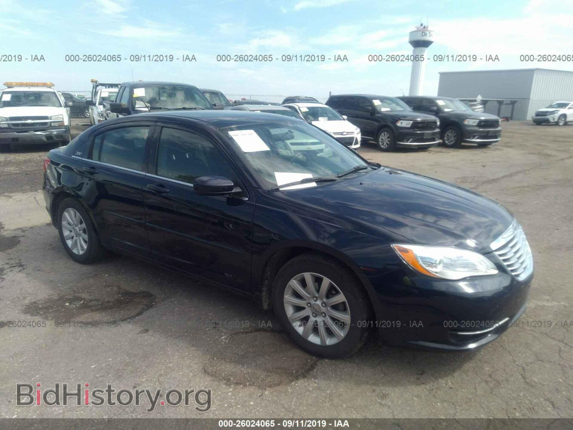 Фотография 1C3CCBBG8EN194804 - CHRYSLER 200 2014