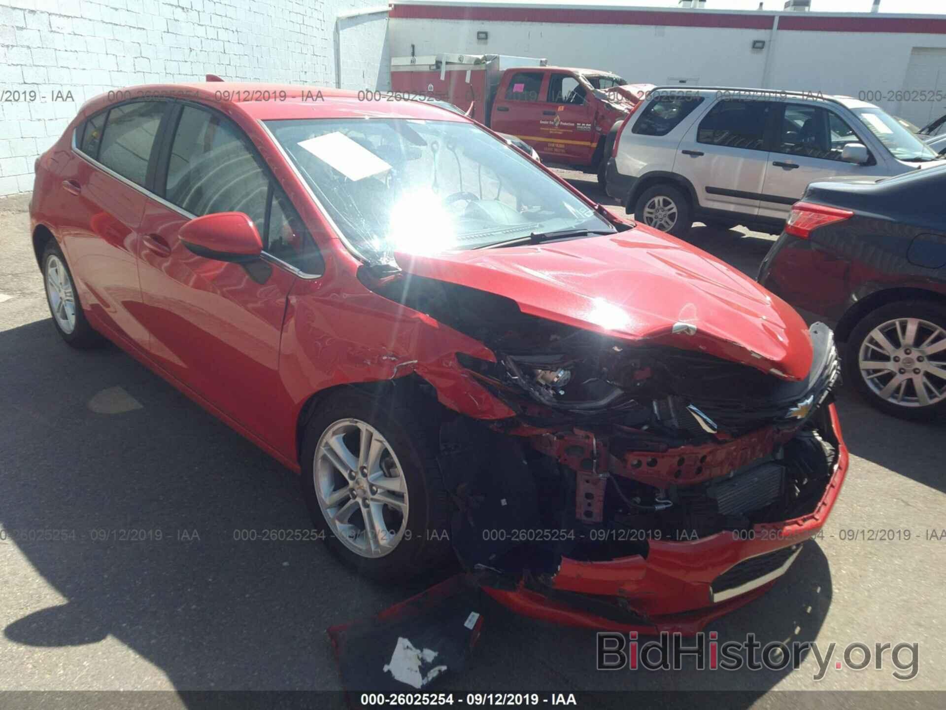 Photo 3G1BE6SM3JS623791 - CHEVROLET CRUZE 2018