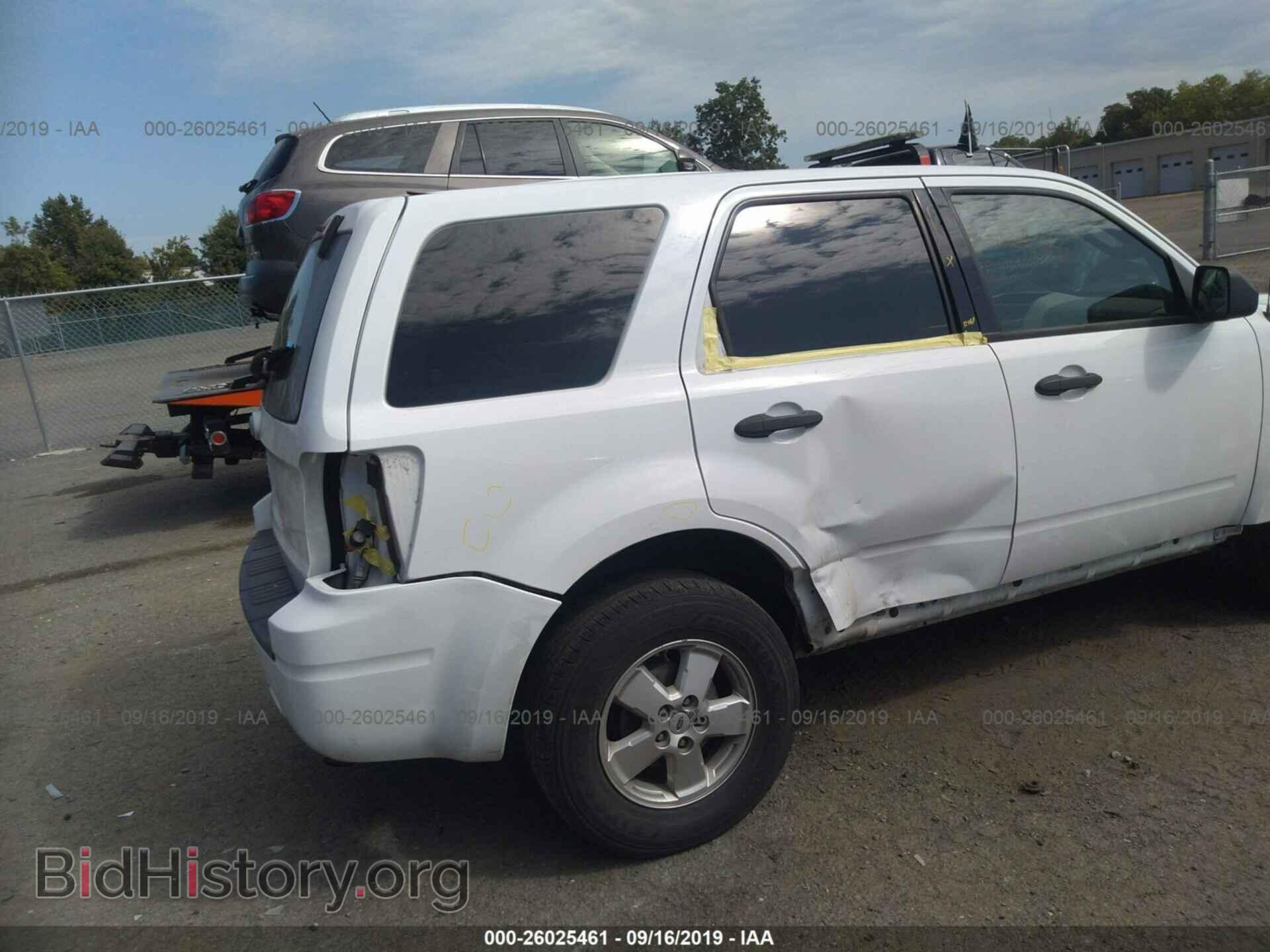 2011 FORD ESCAPE - VIN: 1FMCU0C72BKB36210 - Photo 6