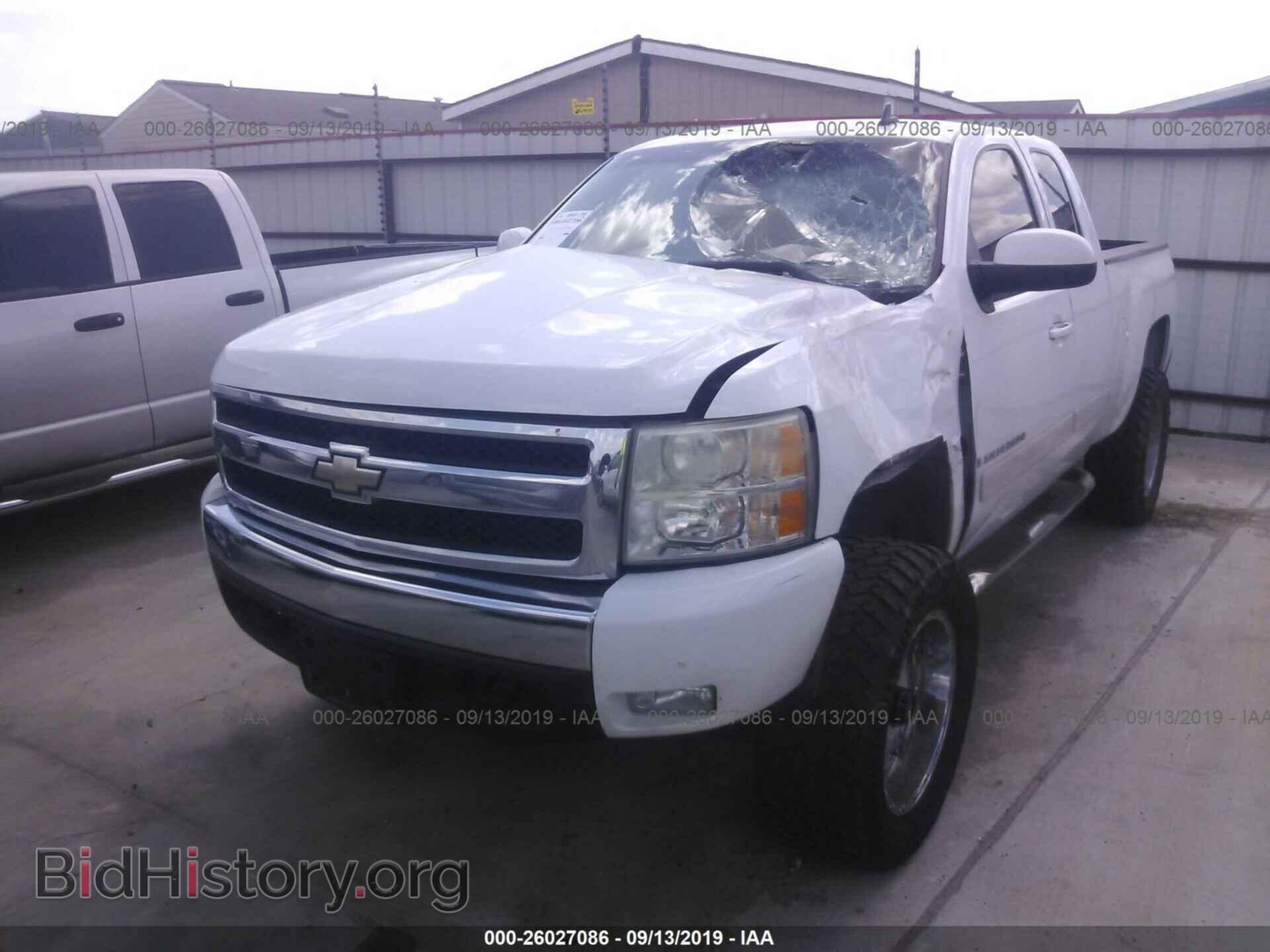2008 CHEVROLET SILVERADO - VIN: 2GCEC19J981127201 - Photo 2