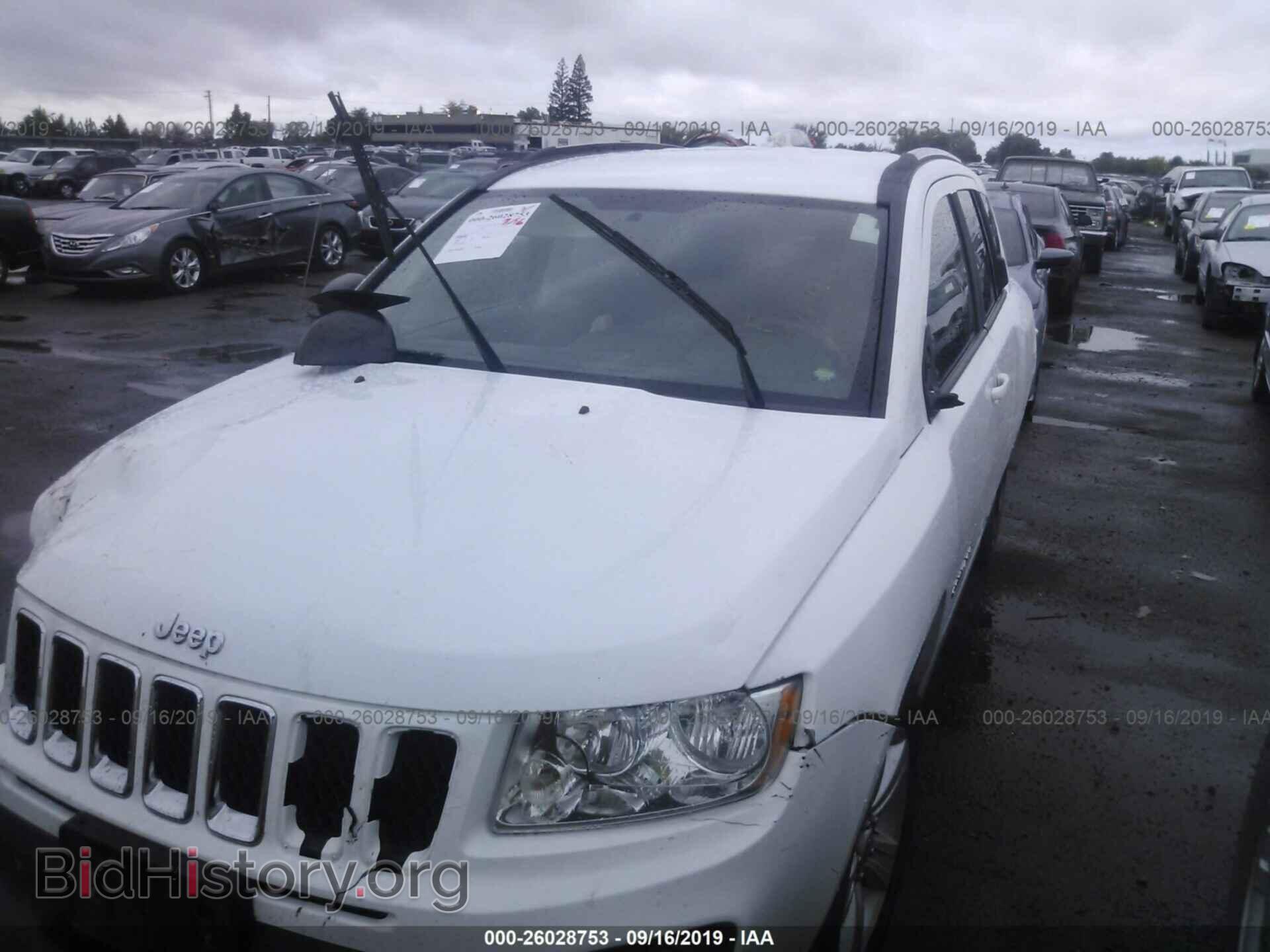 2011 JEEP COMPASS - VIN: 1J4NT1FA7BD253020 - Фото 2