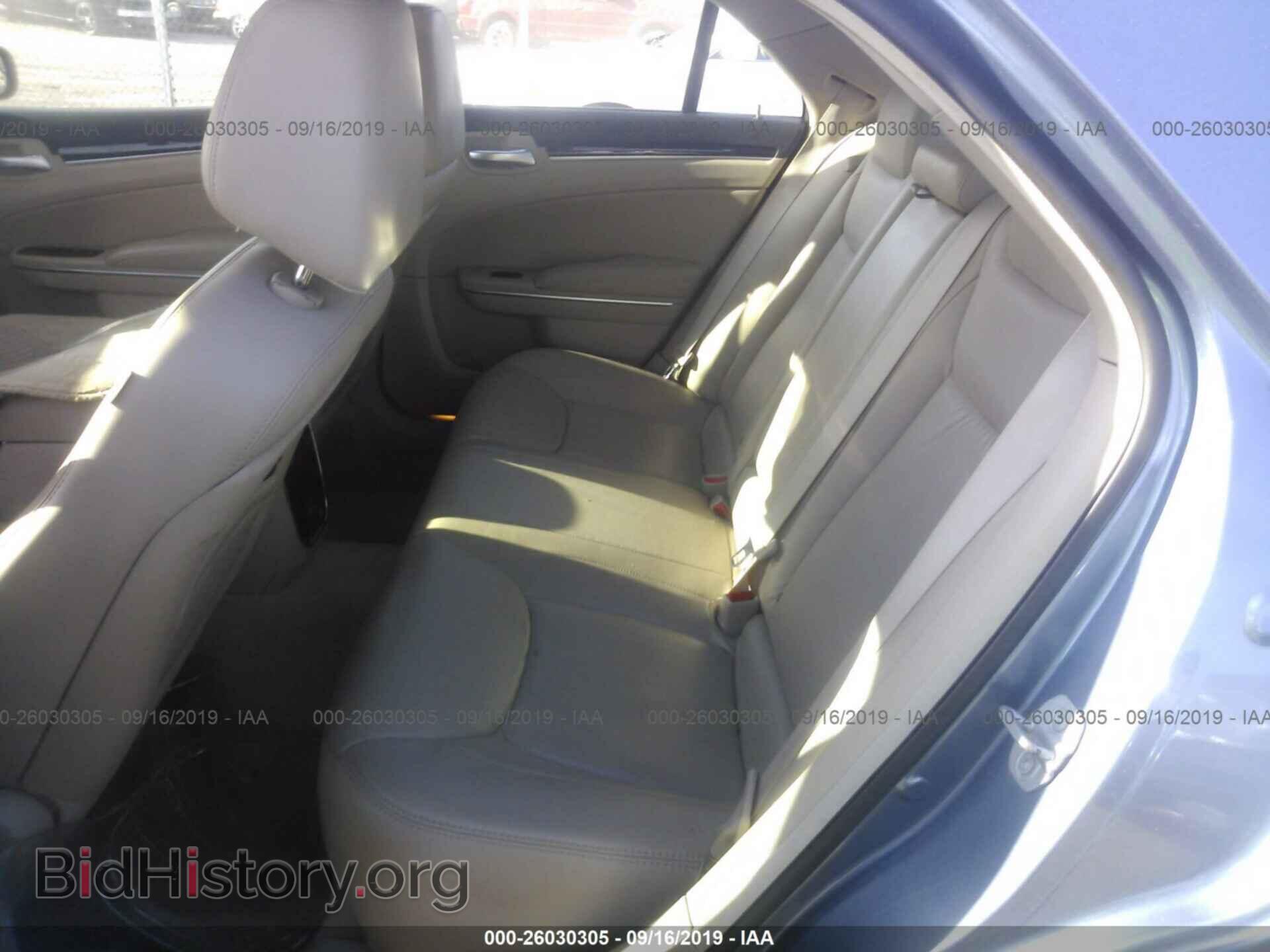 2011 CHRYSLER 300 - VIN: 2C3CA5CG3BH582615 - Фото 8