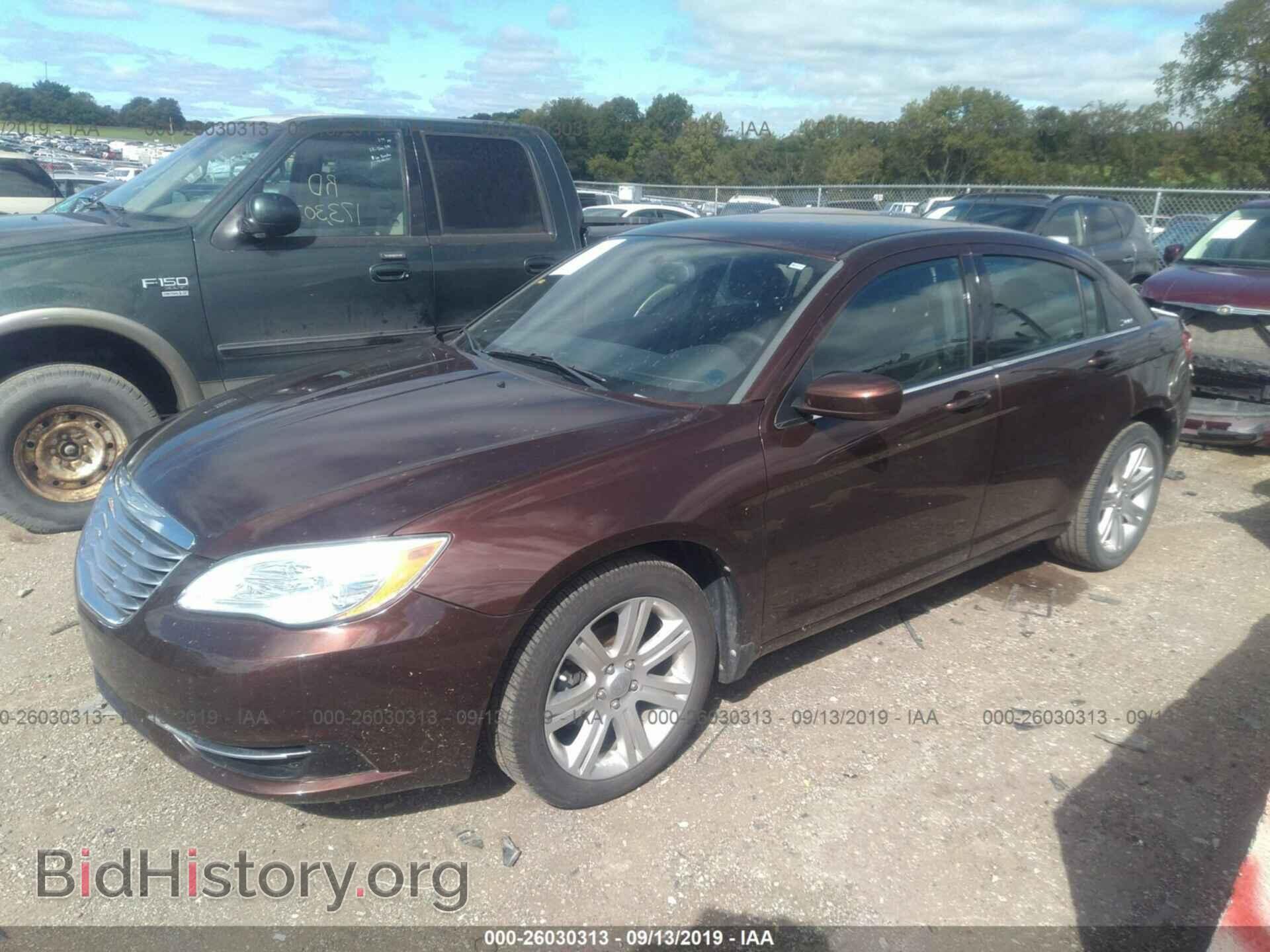 2012 CHRYSLER 200 - VIN: 1C3CCBBG4CN189726 - Photo 2