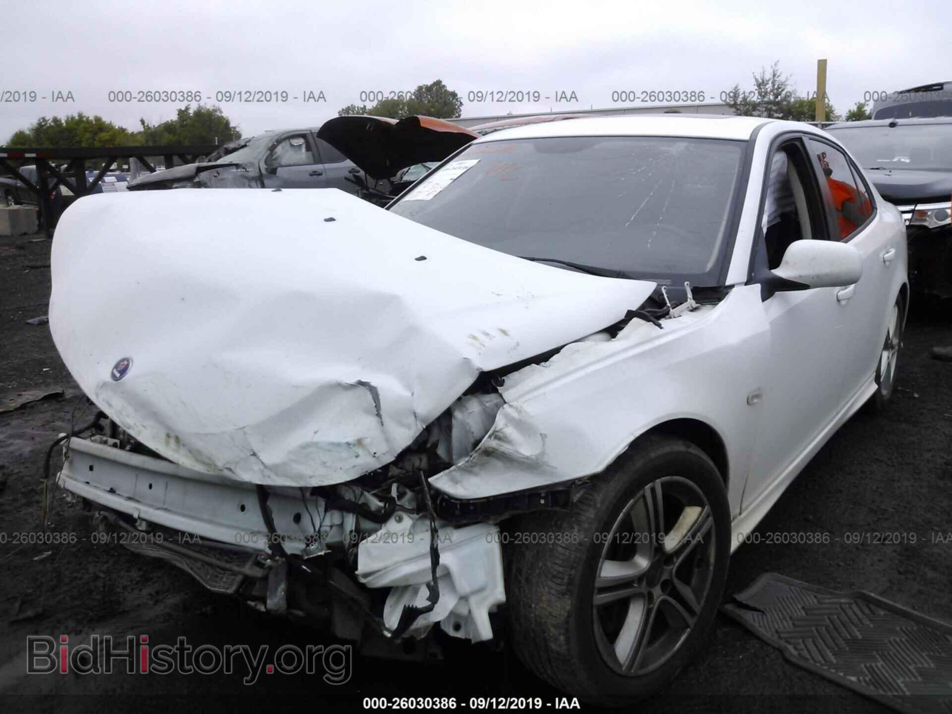 2011 SAAB 9-3 - VIN: YS3FA4BY5B1304643 - Photo 2