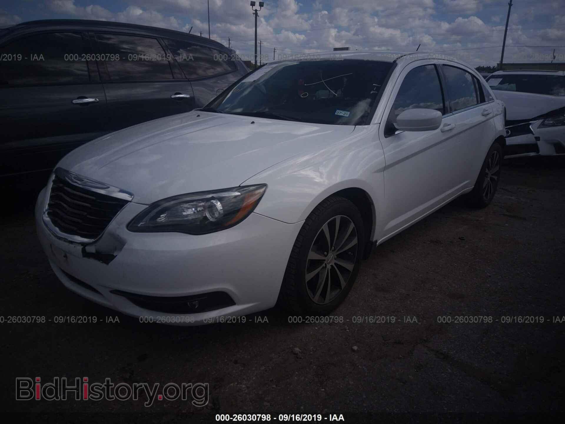 2013 CHRYSLER 200 - VIN: 1C3CCBBG9DN770799 - Photo 2