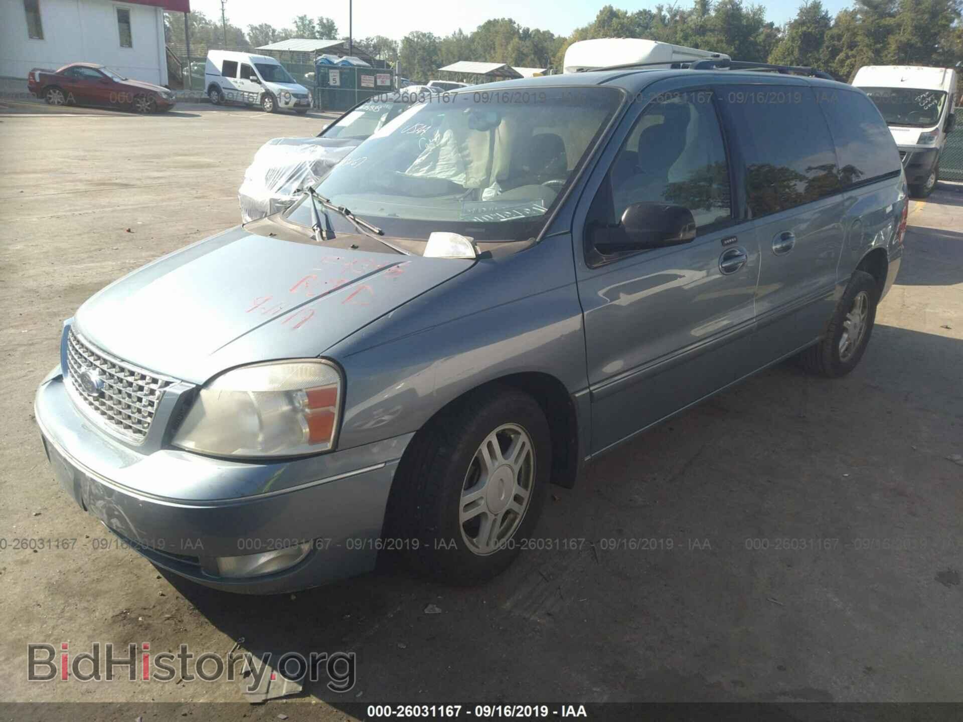 2004 FORD FREESTAR - VIN: 2FMDA52274BA57631 - Фото 2