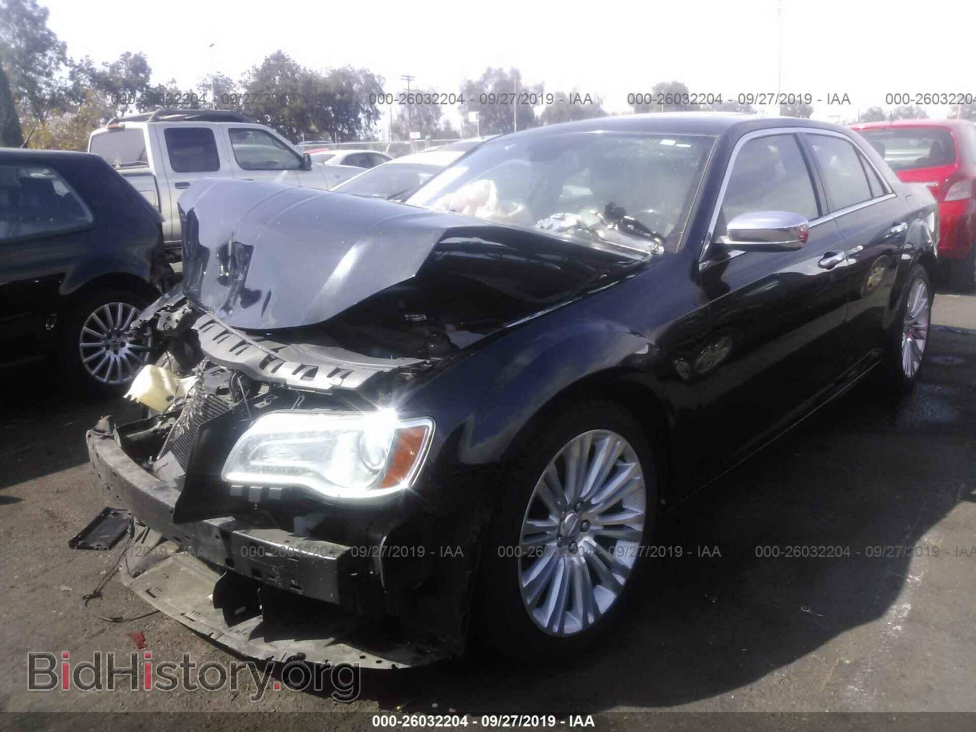 2012 CHRYSLER 300C - VIN: 2C3CCAET1CH188741 - Фото 2