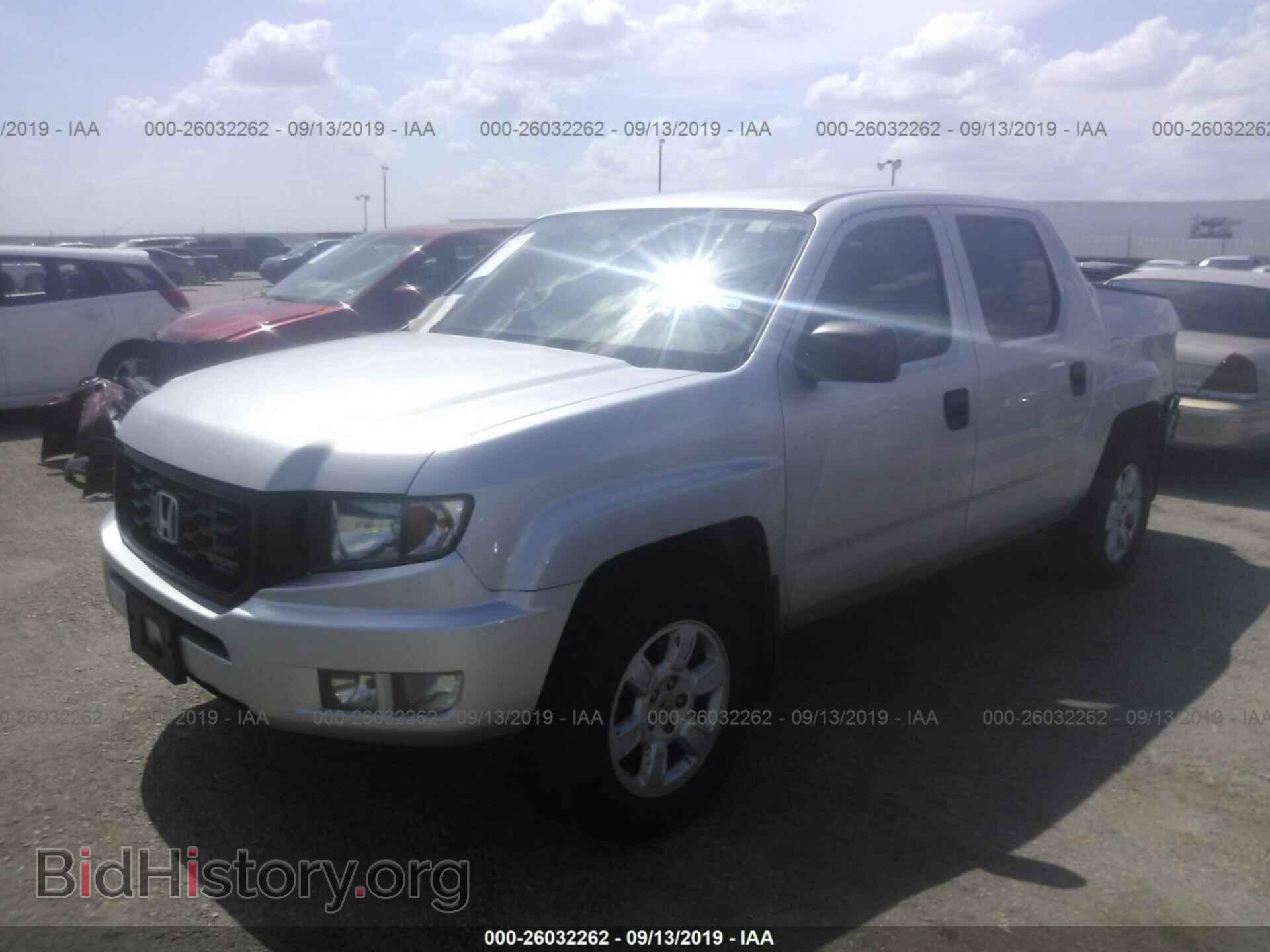 2014 HONDA RIDGELINE - VIN: 5FPYK1F71EB002735 - Фото 2