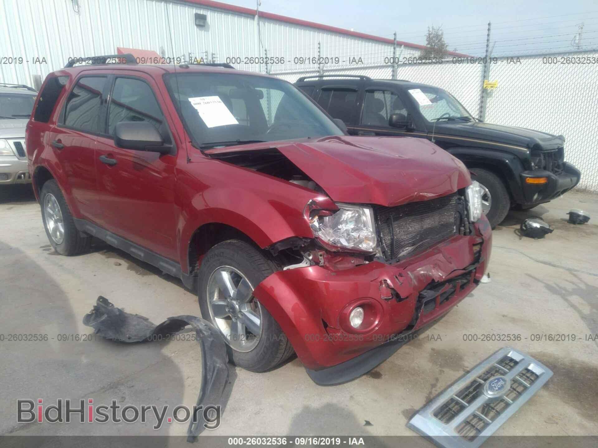 Photo 1FMCU9D76BKC37625 - FORD ESCAPE 2011