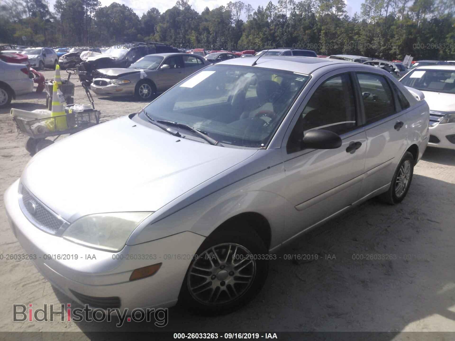 2007 FORD FOCUS - VIN: 1FAFP34N27W182830 - Фото 2