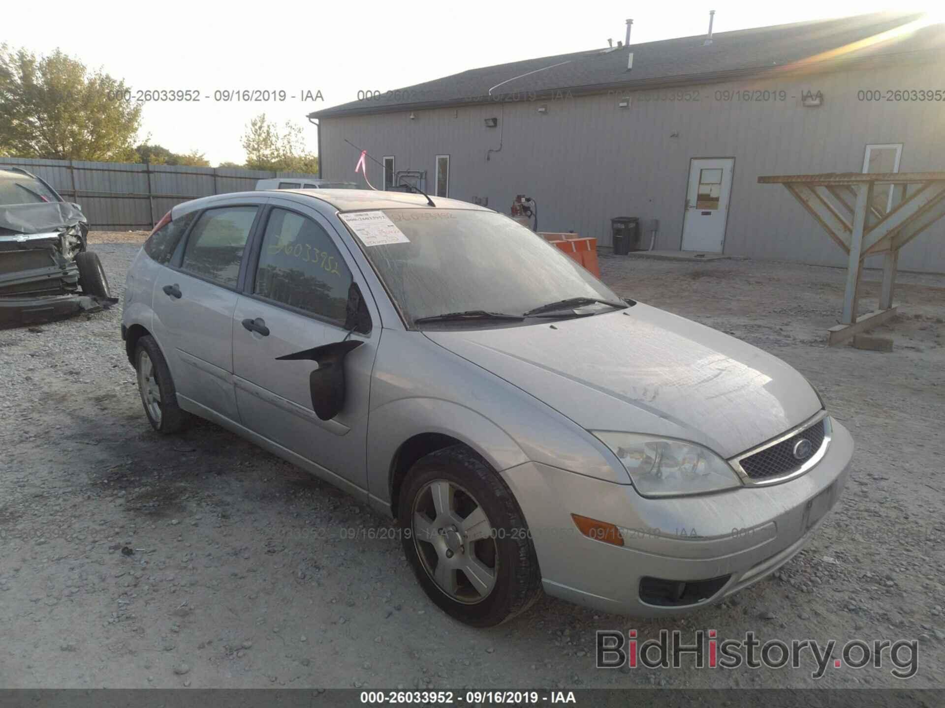 Photo 1FAHP37N77W199496 - FORD FOCUS 2007