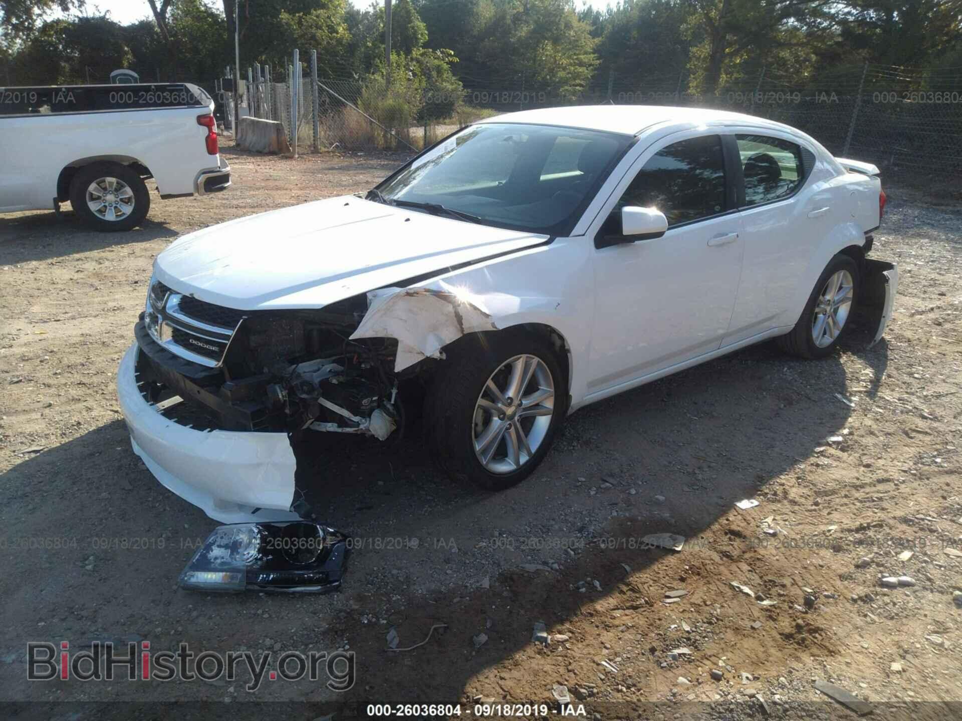 2011 DODGE AVENGER - VIN: 1B3BD1FG7BN586470 - Фото 2
