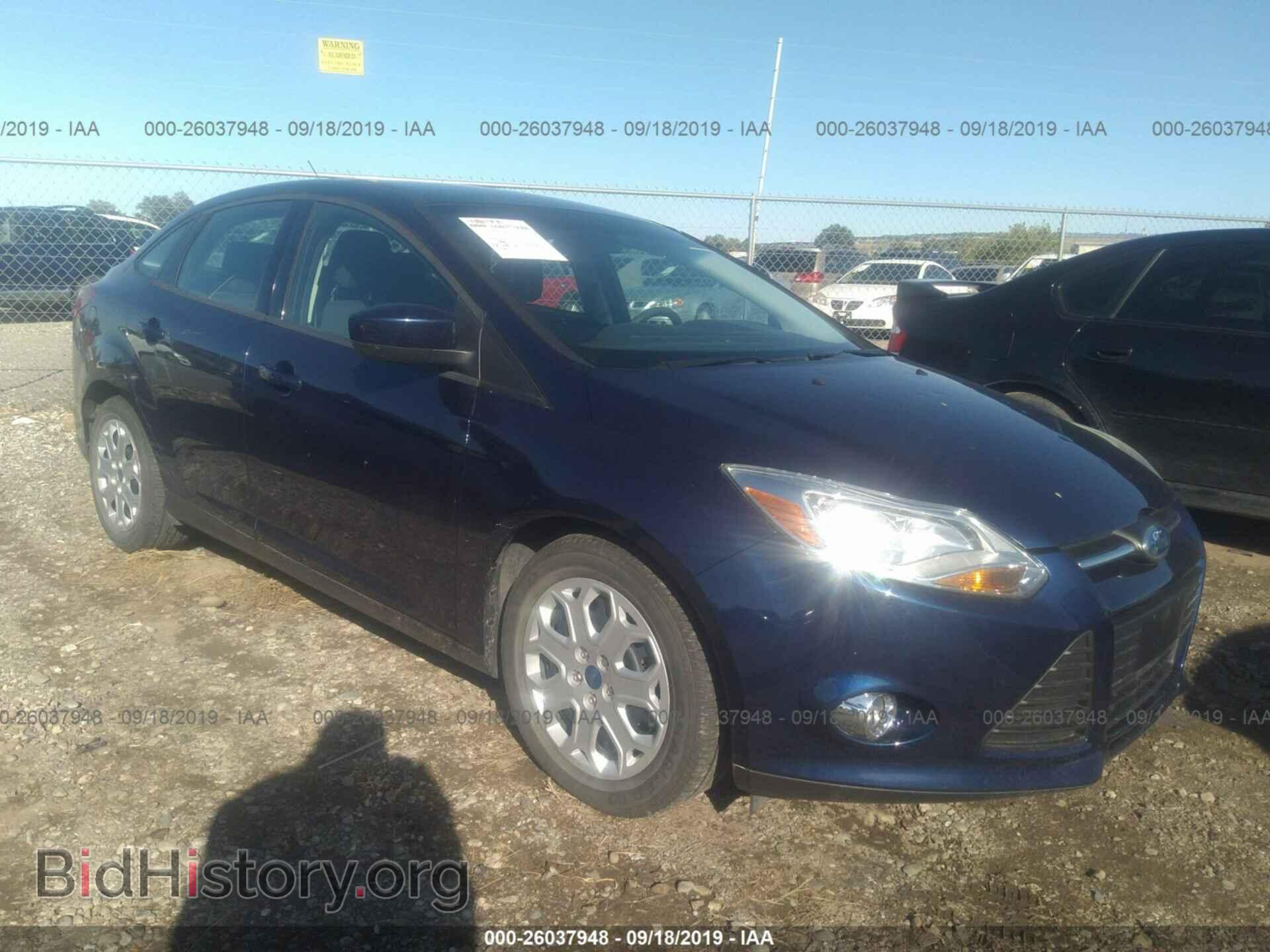 Photo 1FAHP3F28CL157471 - FORD FOCUS 2012