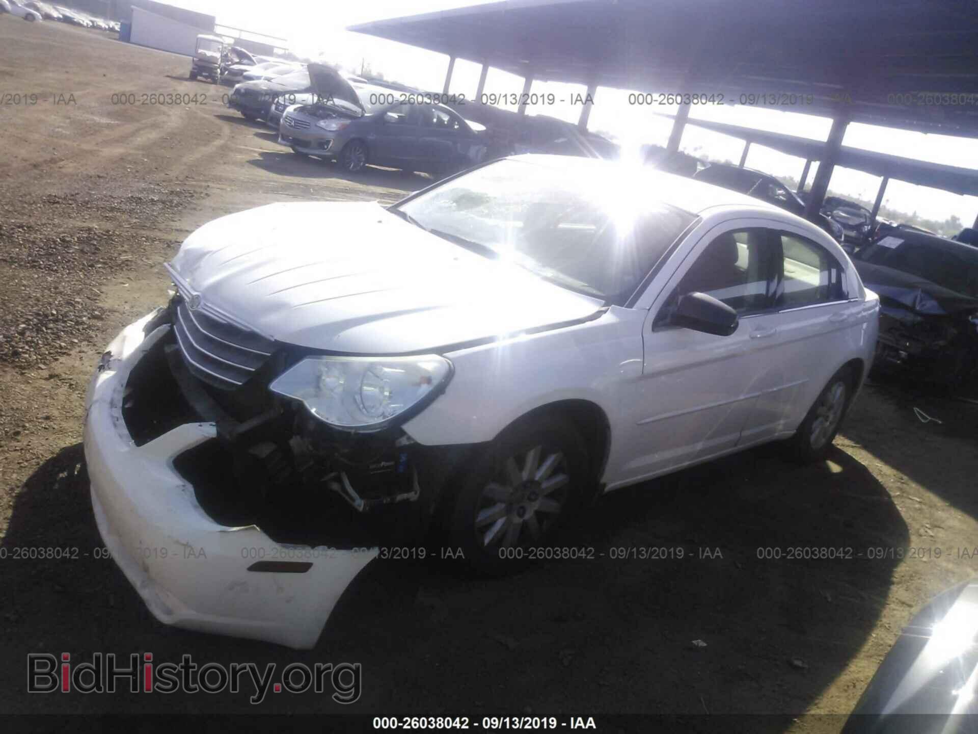 2008 CHRYSLER SEBRING - VIN: 1C3LC46K78N225801 - Фото 2