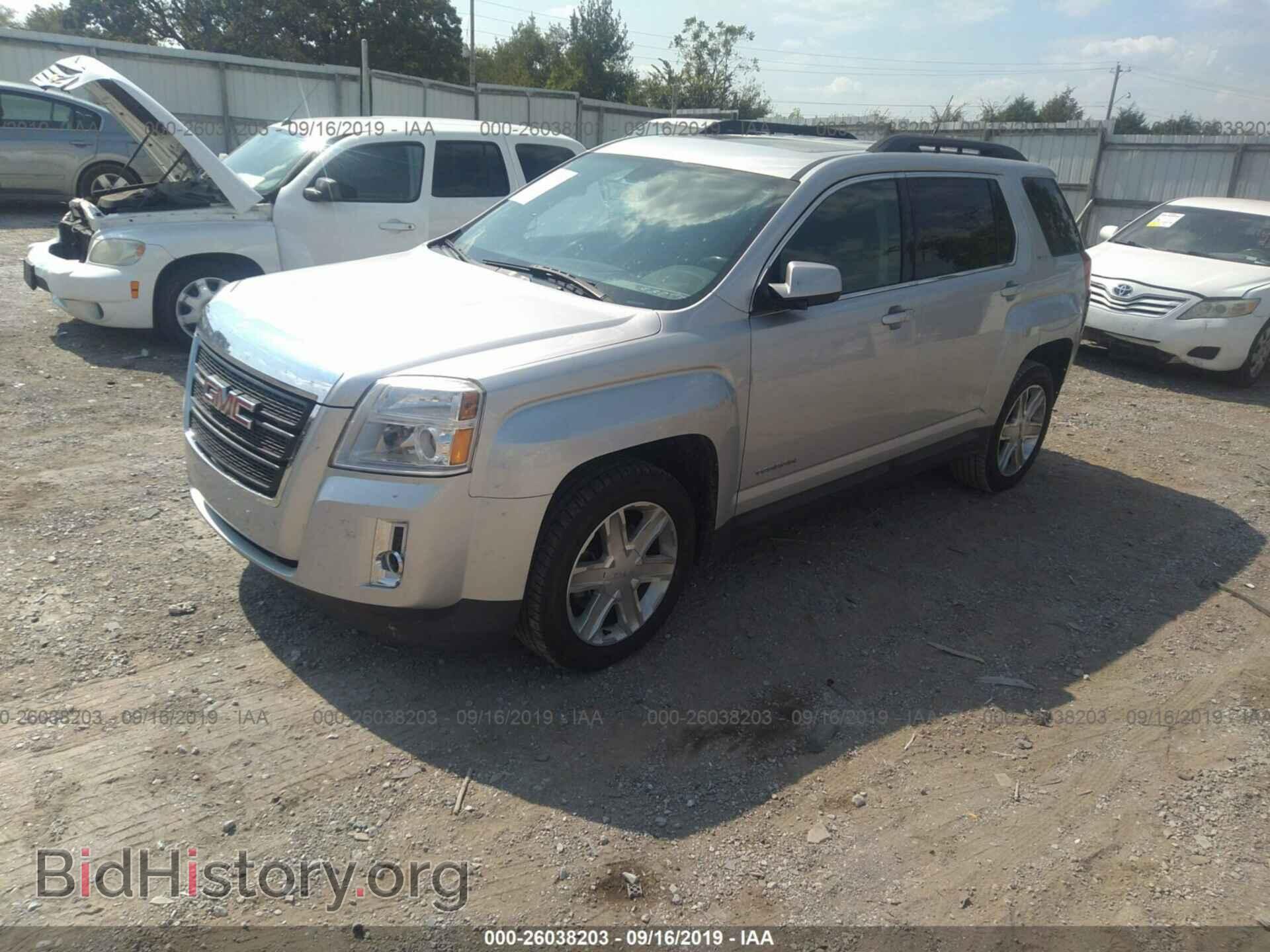 2011 GMC TERRAIN - VIN: 2CTFLSE58B6411565 - Photo 2