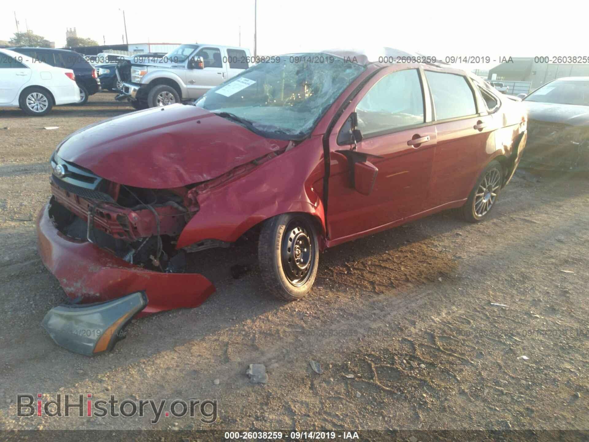 2011 FORD FOCUS - VIN: 1FAHP3GNXBW126549 - Фото 2